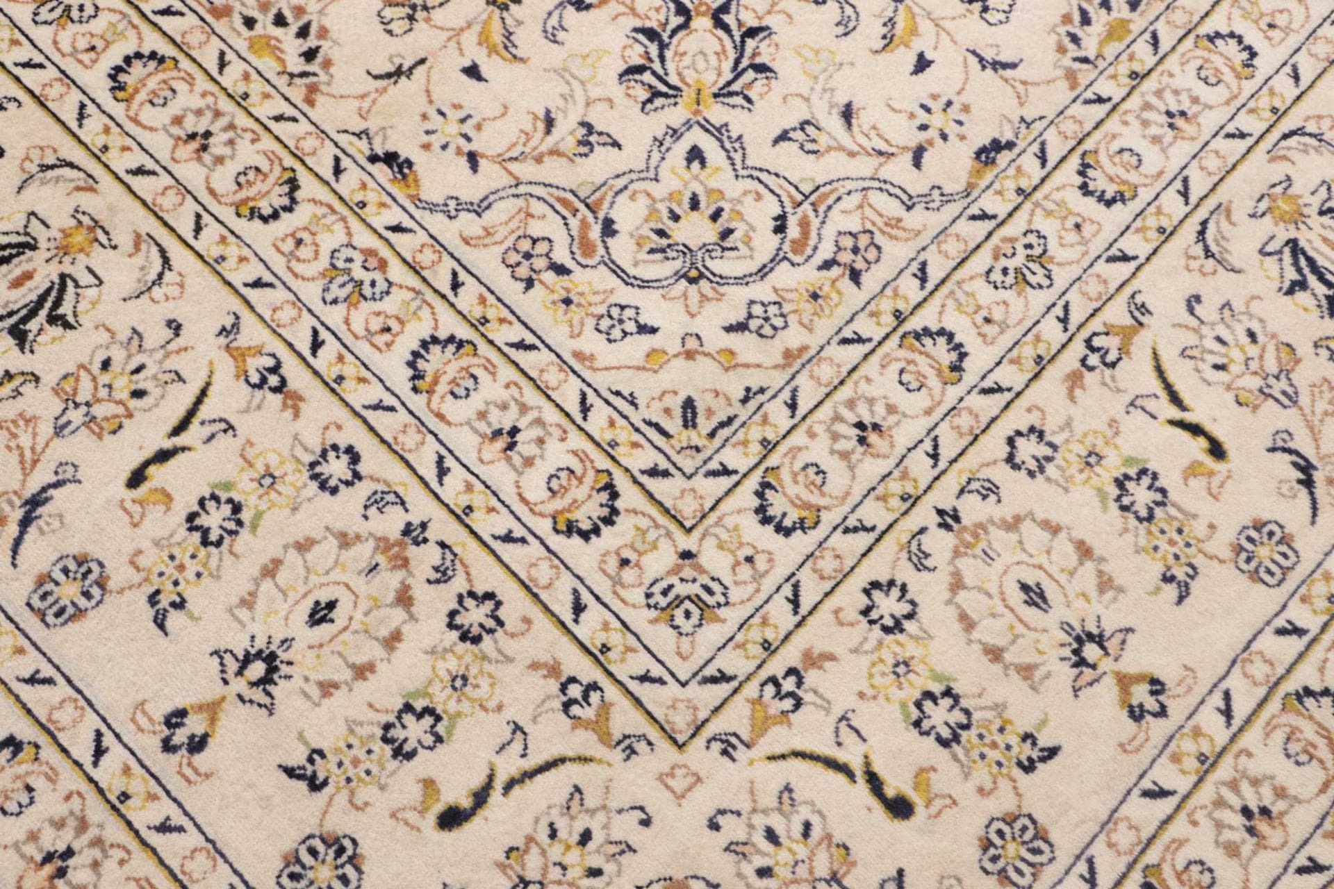 Kashan Perserteppich 287 × 402 cm aus Wolle, handgeknüpft