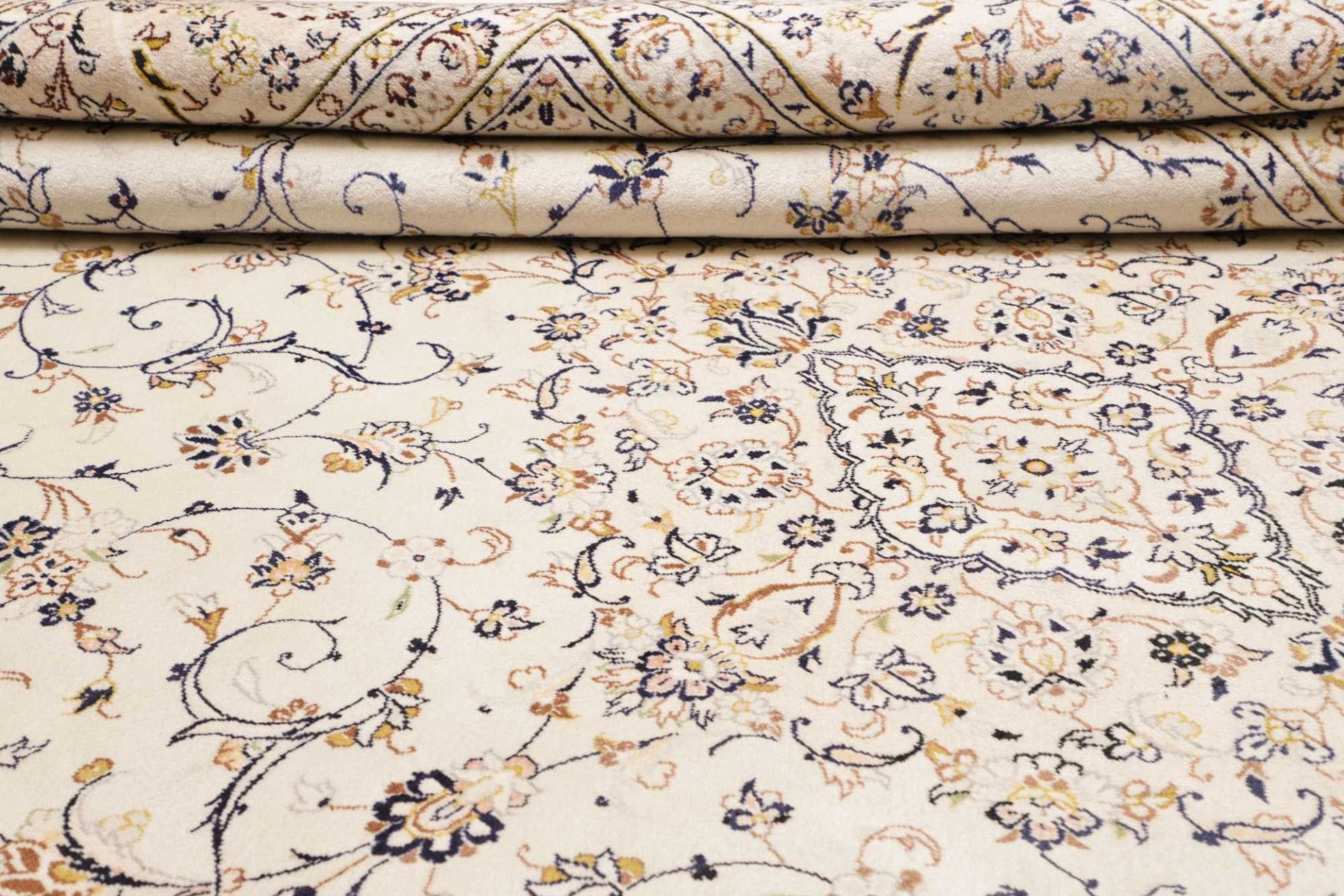 Kashan Perserteppich 287 × 402 cm aus Wolle, handgeknüpft