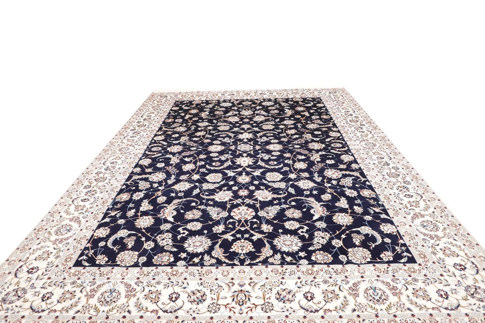 Nain Perserteppich 303 × 411 cm aus Wolle, handgeknüpft