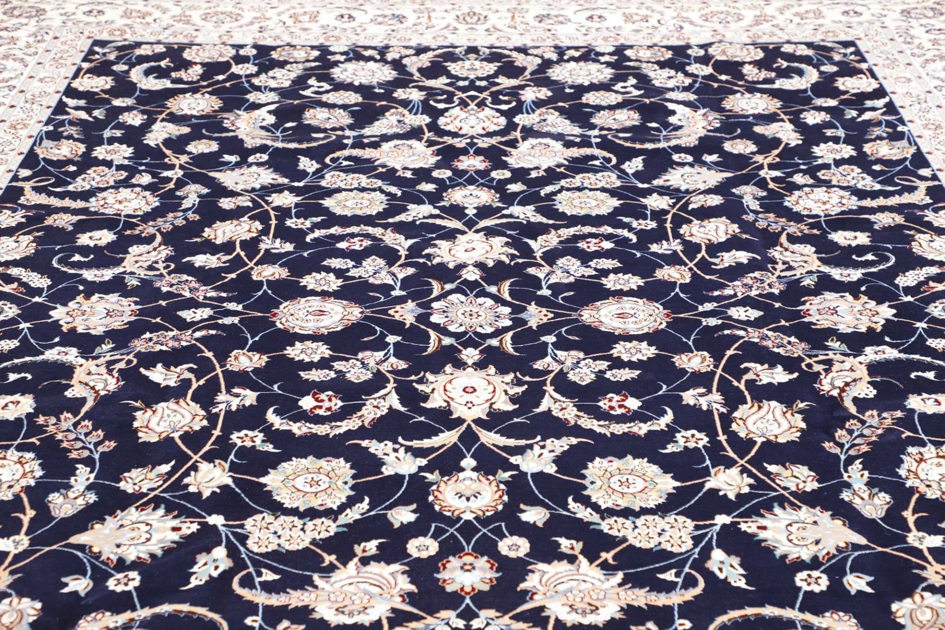 Nain Perserteppich 303 × 411 cm aus Wolle, handgeknüpft