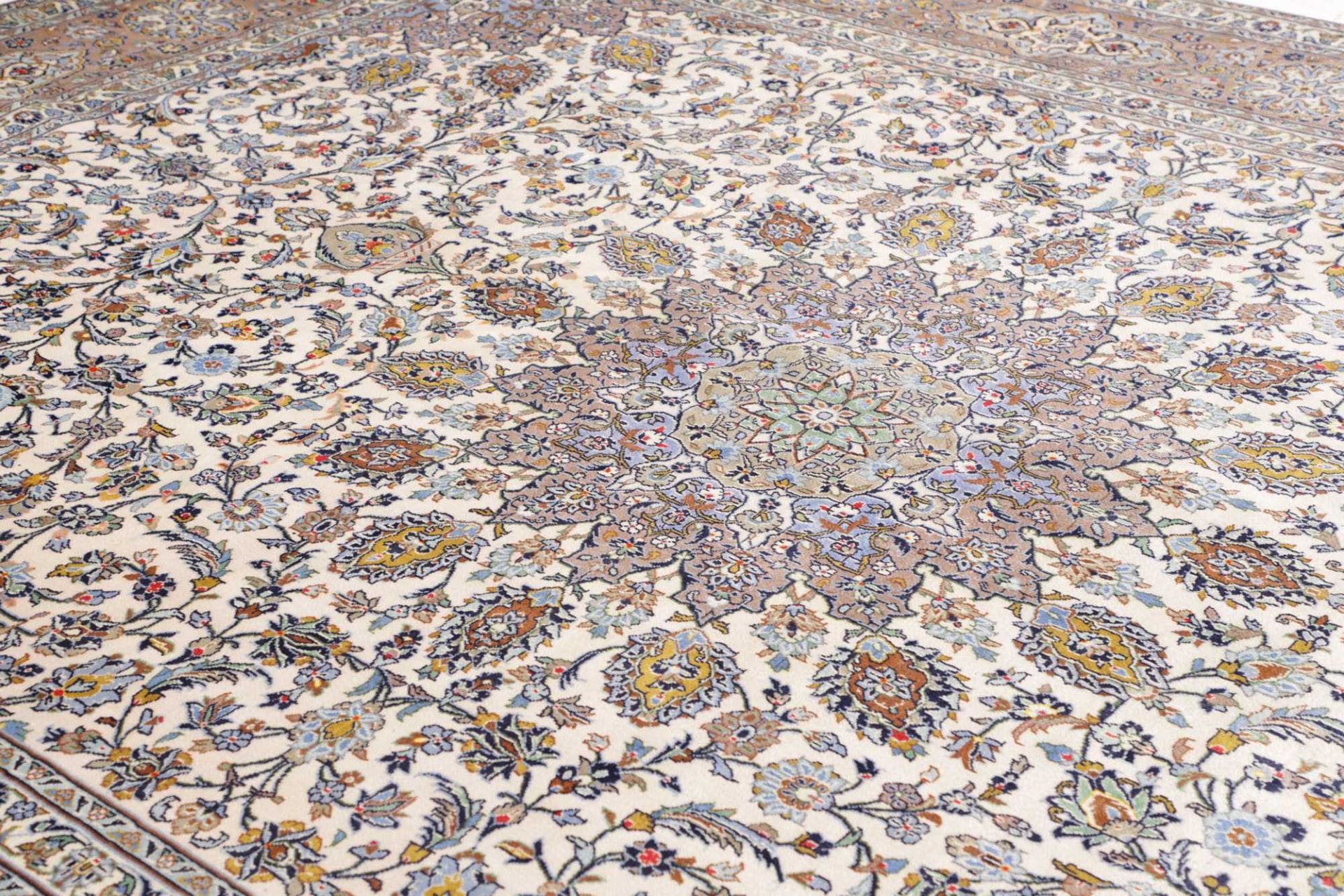 Kashan Perserteppich 301 × 389 cm aus Wolle, handgeknüpft
