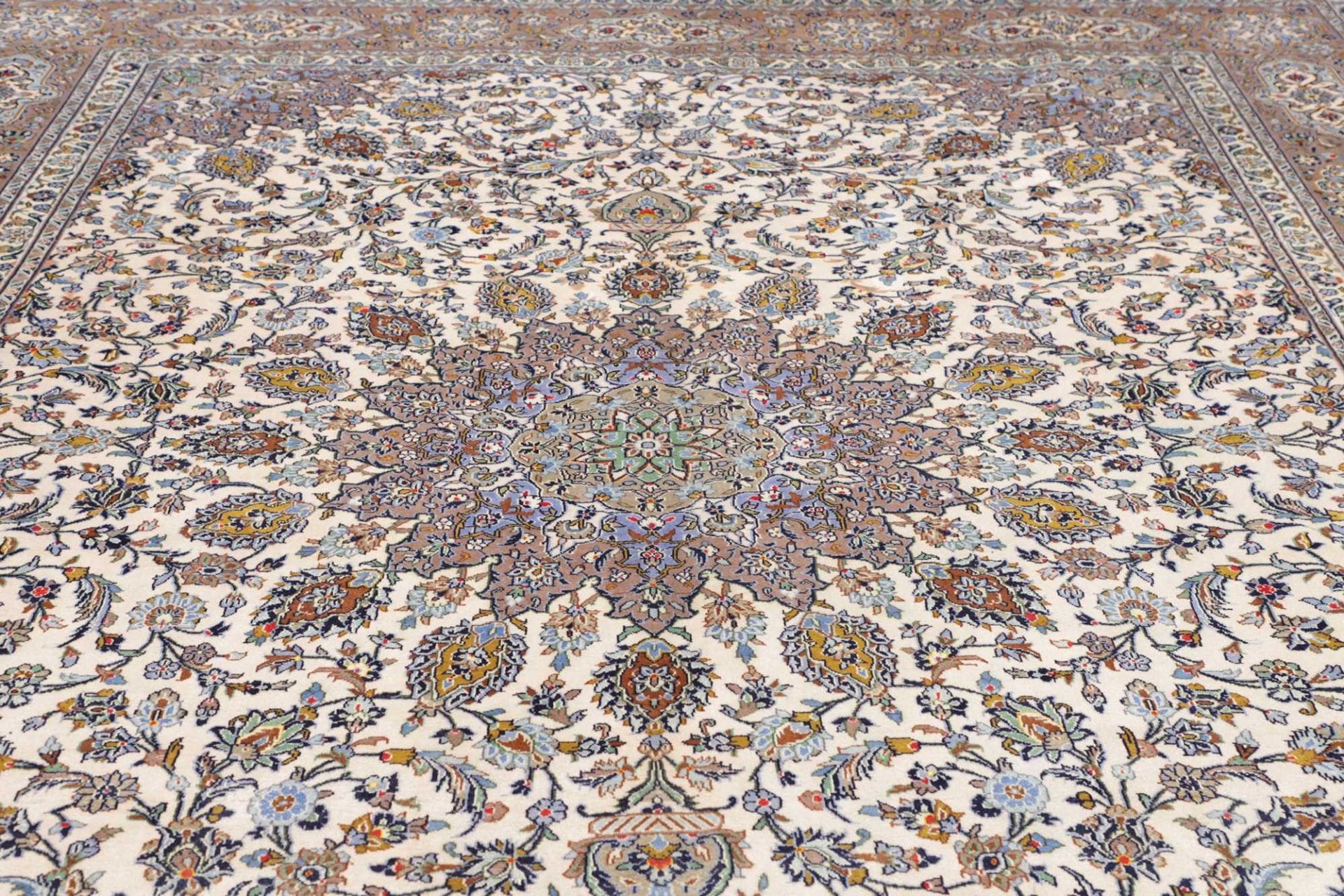 Kashan Perserteppich 301 × 389 cm aus Wolle, handgeknüpft