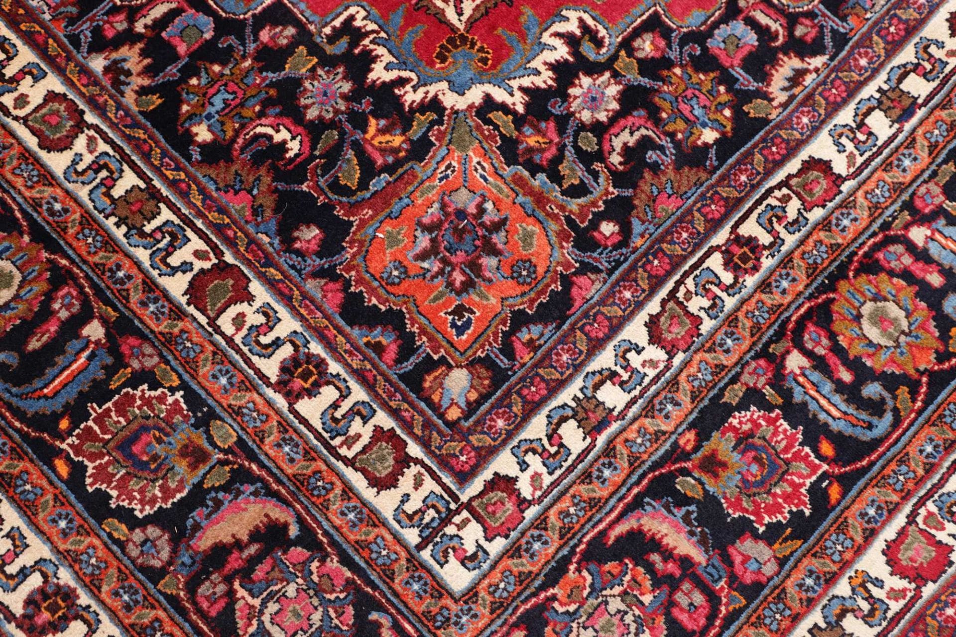 Handgeknüpfter Mashhad Perserteppich 249 × 339 cm