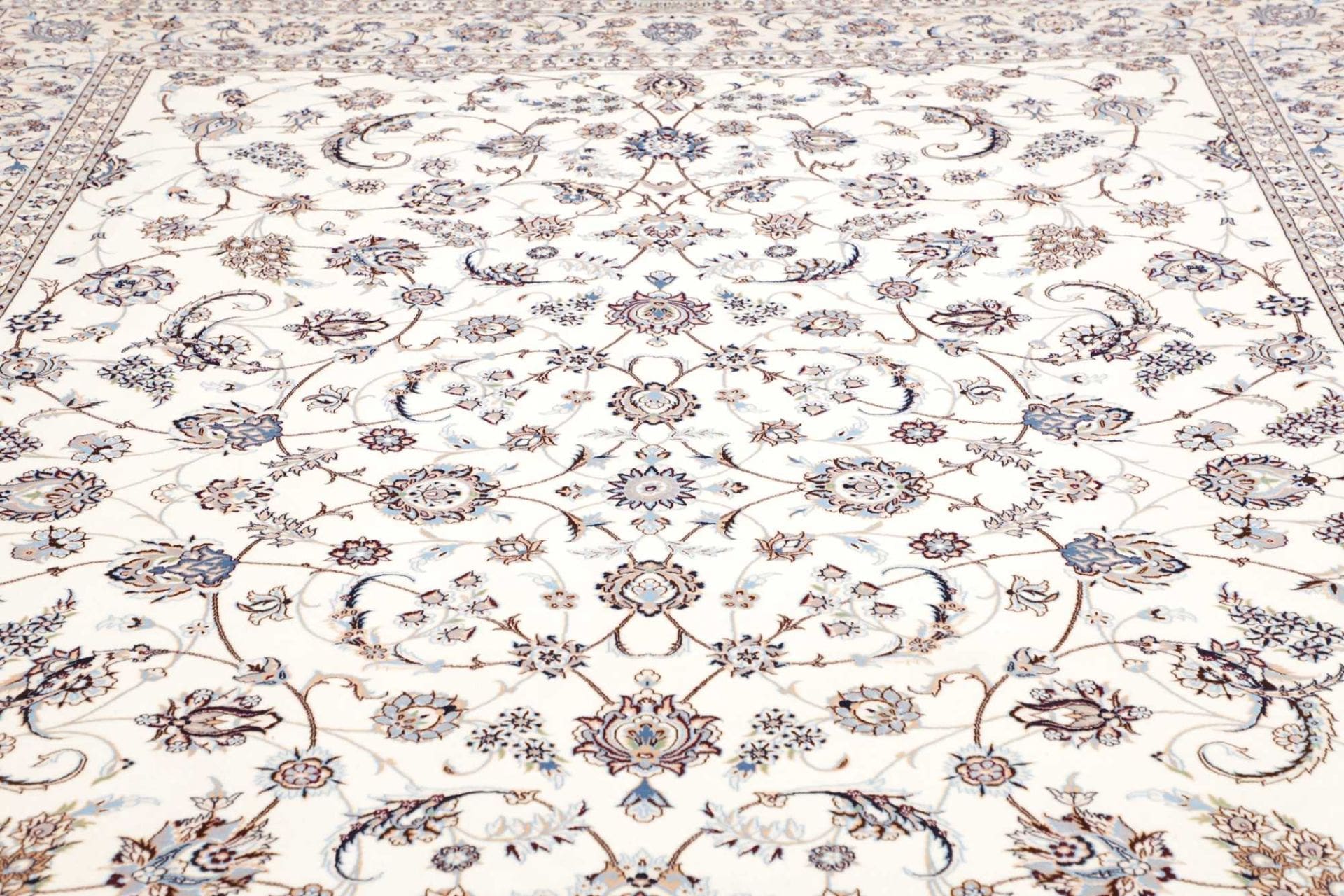 Nain Perserteppich 259 × 358 cm aus Wolle, handgeknüpft