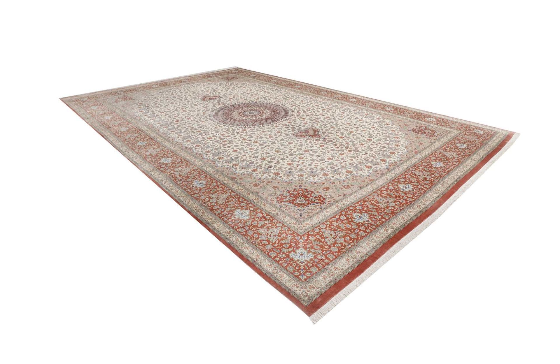 Ghom Perserteppich 395 × 619 cm aus Seide, handgeknüpft