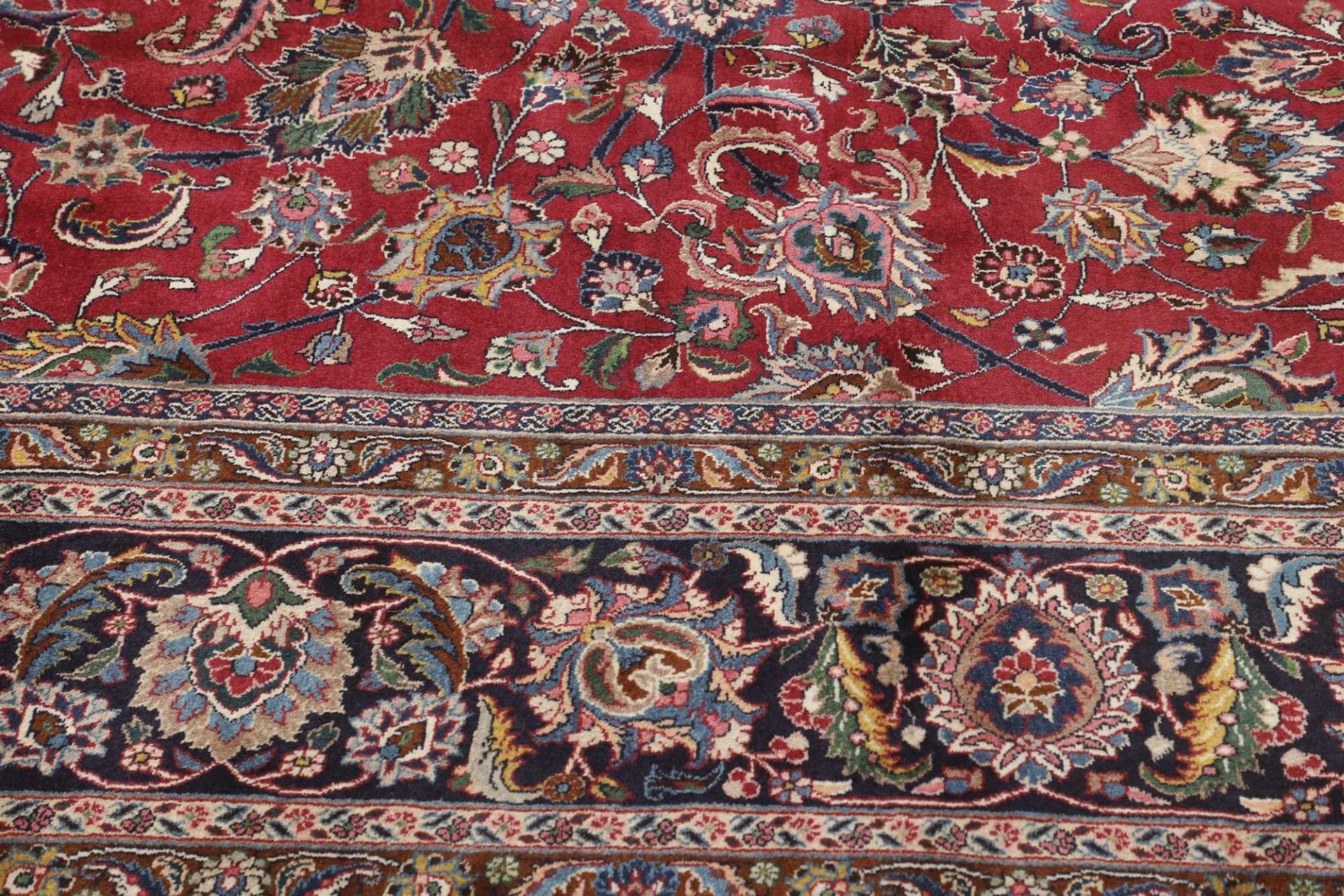 Mashhad Perserteppich aus Iran, 341 × 494 cm