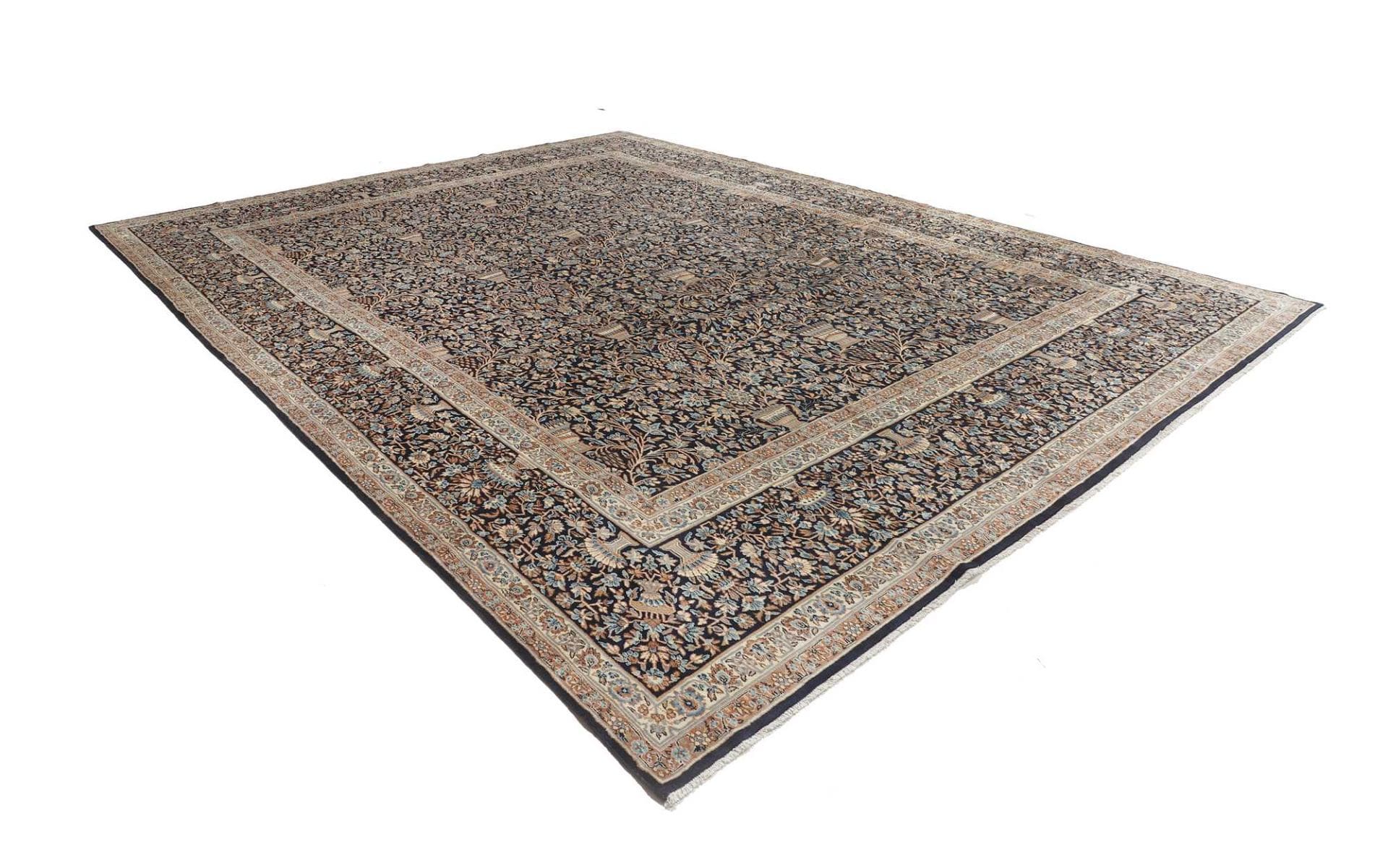 Kerman Perserteppich aus Iran, 394 × 524 cm