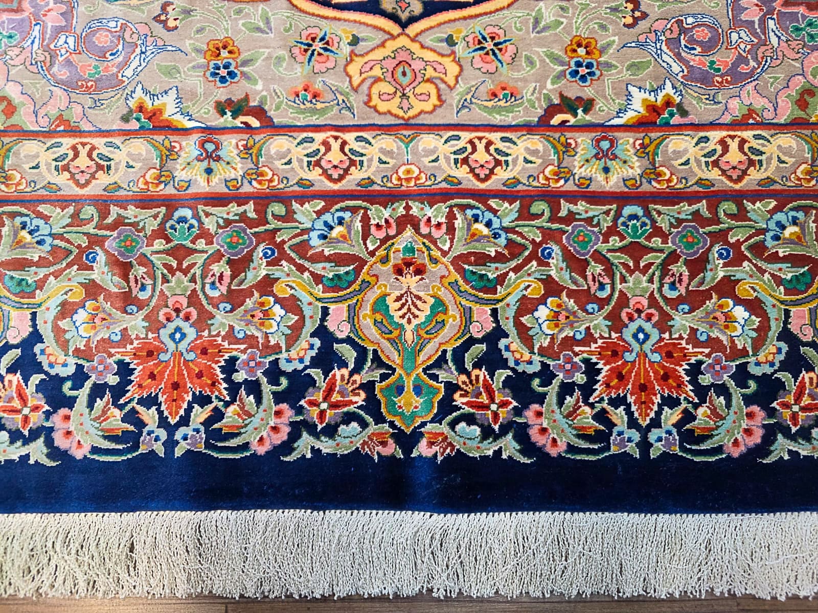 Isfahan Perserteppich 200 × 140 cm aus Wolle & Seide, handgeknüpft