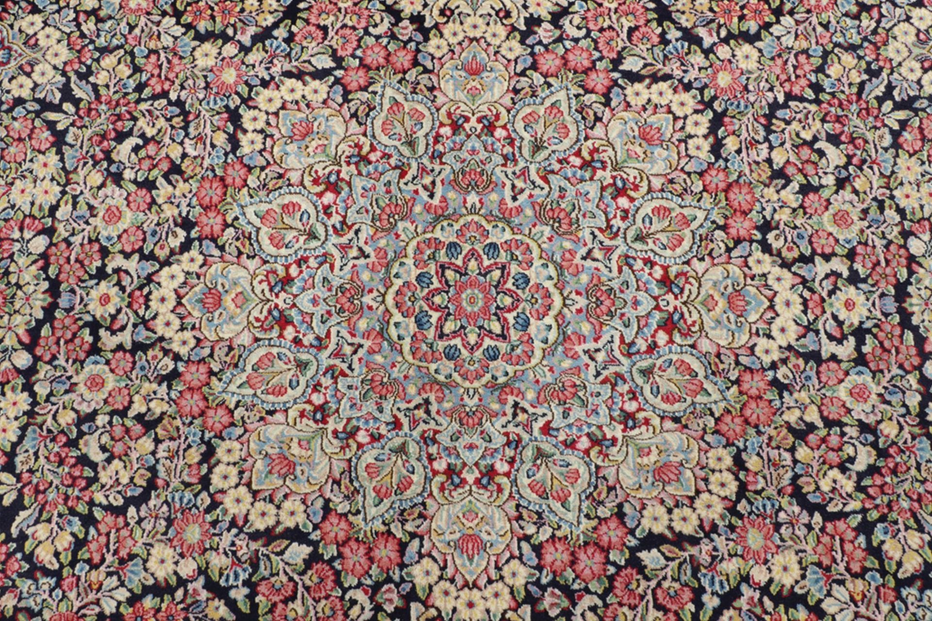 persischer-teppich-kirman-295-x-400-cm-schurwolle-handgeknupft-2 Handgeknüpfter Kerman Perserteppich 295 × 400 cm