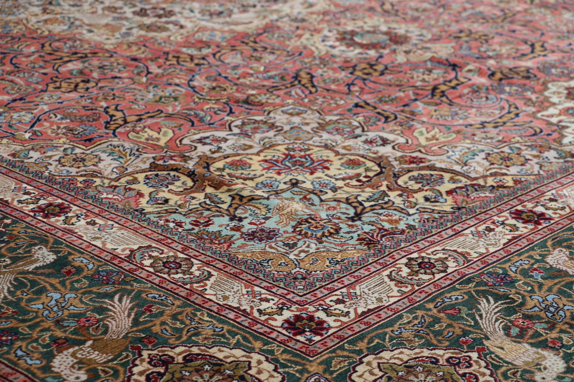 Täbriz Perserteppich aus Iran, 292 × 415 cm