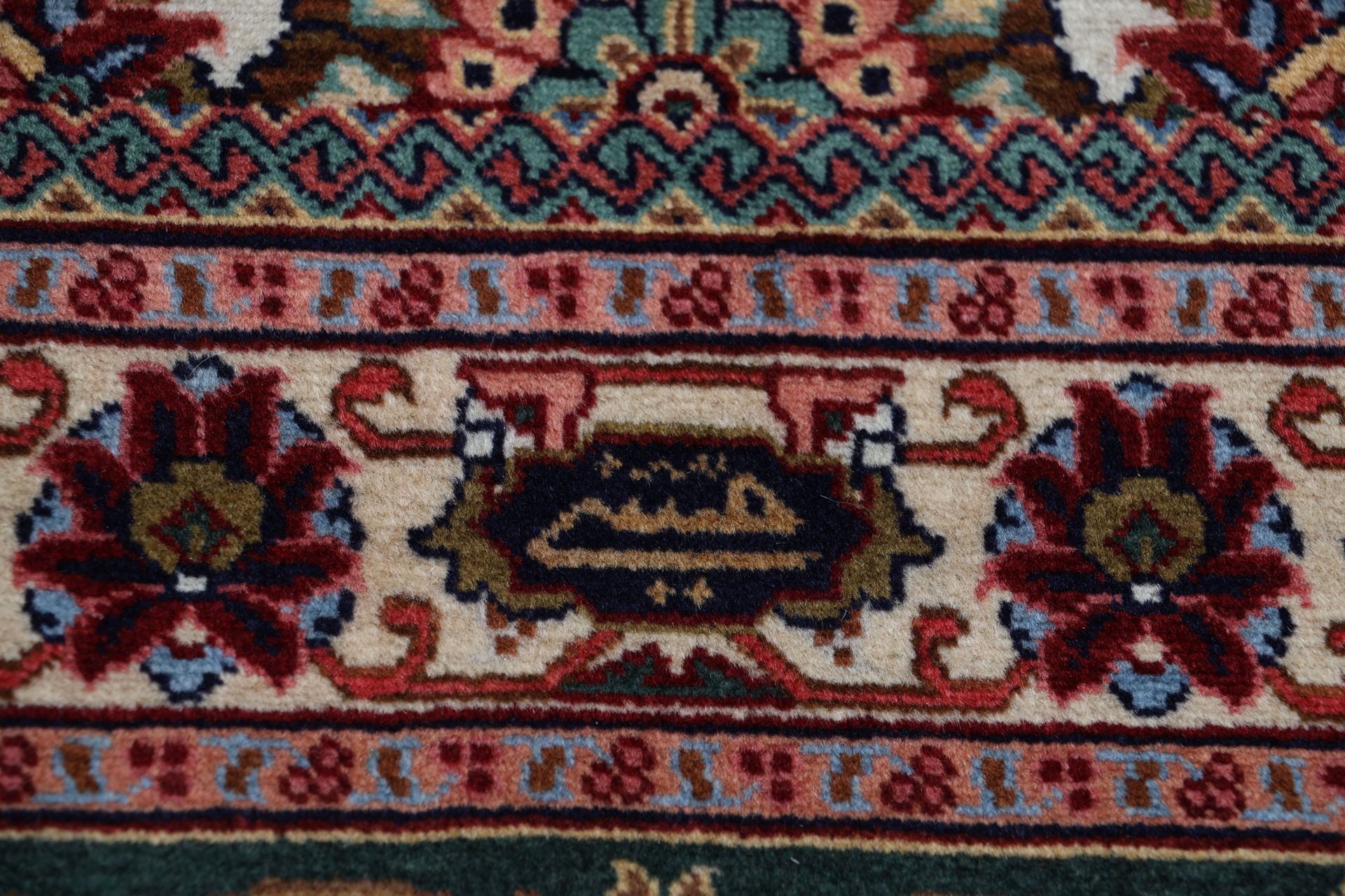 Täbriz Perserteppich aus Iran, 292 × 415 cm