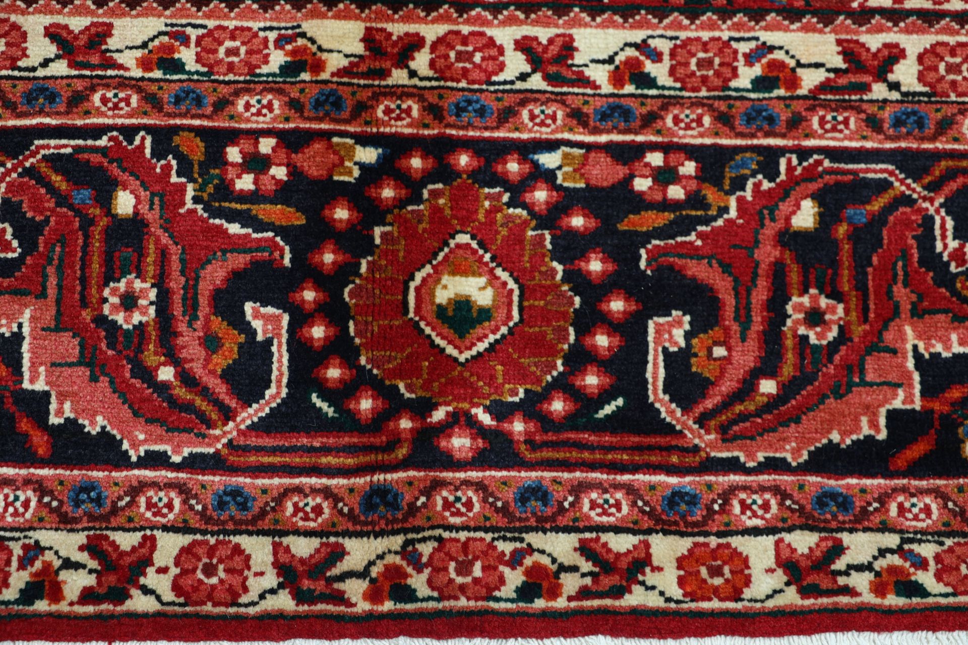 Handgeknüpfter Isfahan Perserteppich 305 × 405 cm