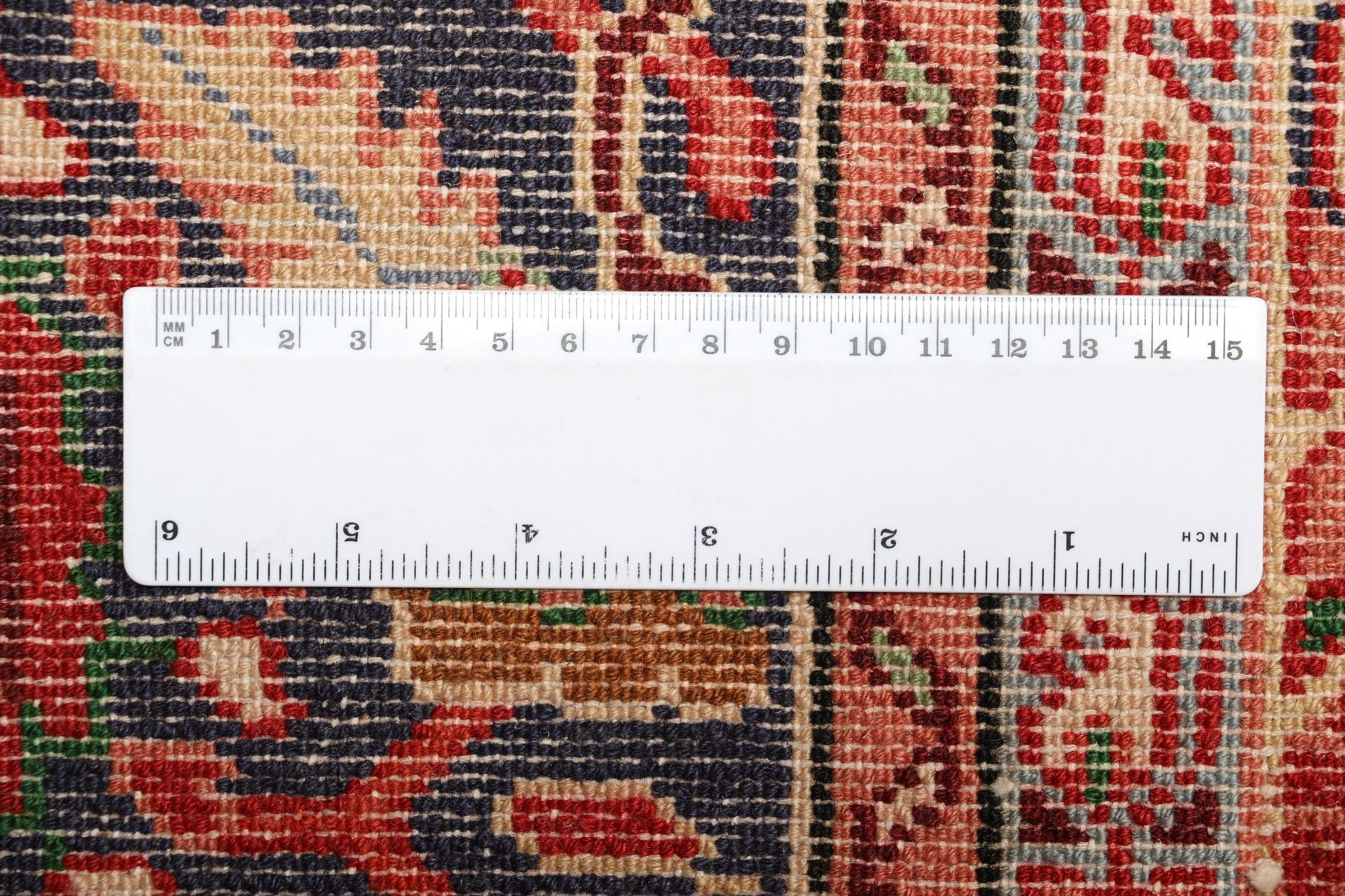 Isfahan Perserteppich aus Iran, 309 × 395 cm