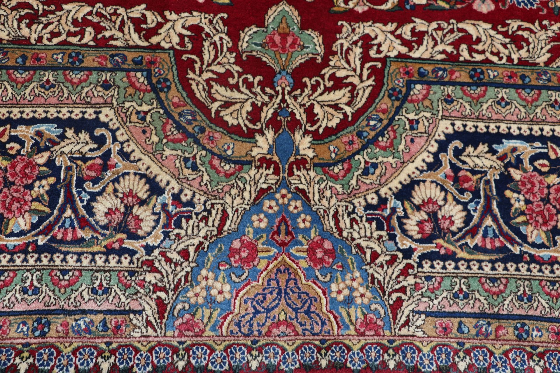 Kerman Perserteppich aus Iran, 275 × 375 cm