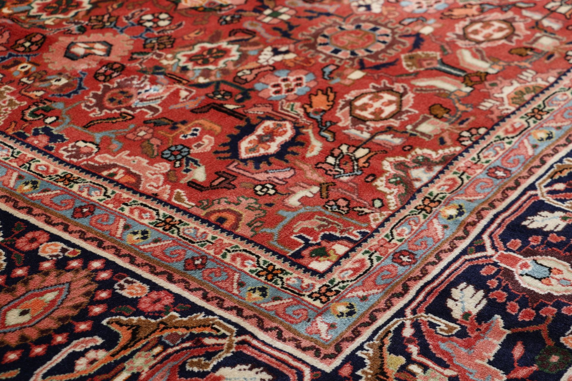Isfahan Perserteppich 318 × 406 cm aus Wolle, handgeknüpft