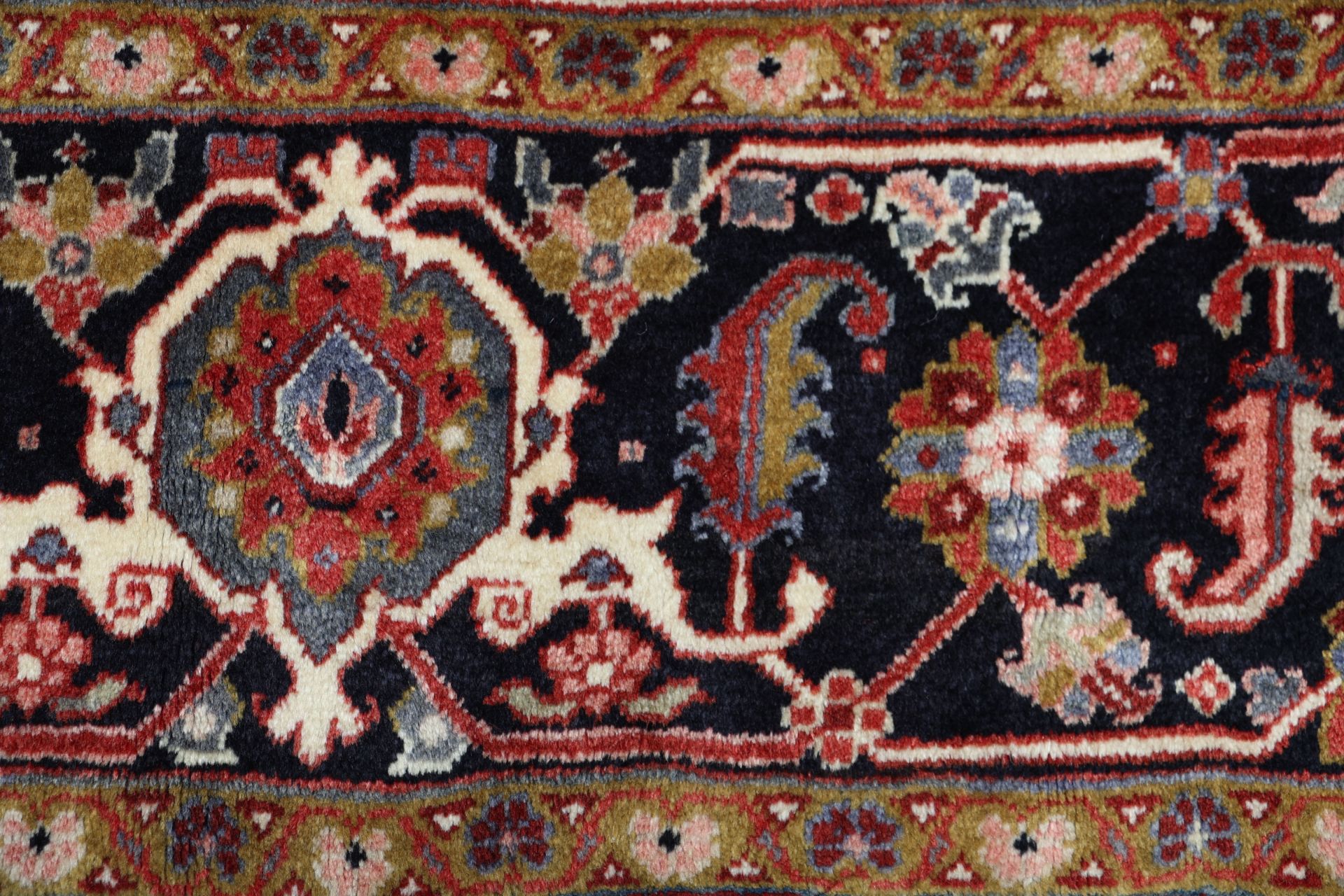 Handgeknüpfter Heriz Perserteppich 308 × 403 cm