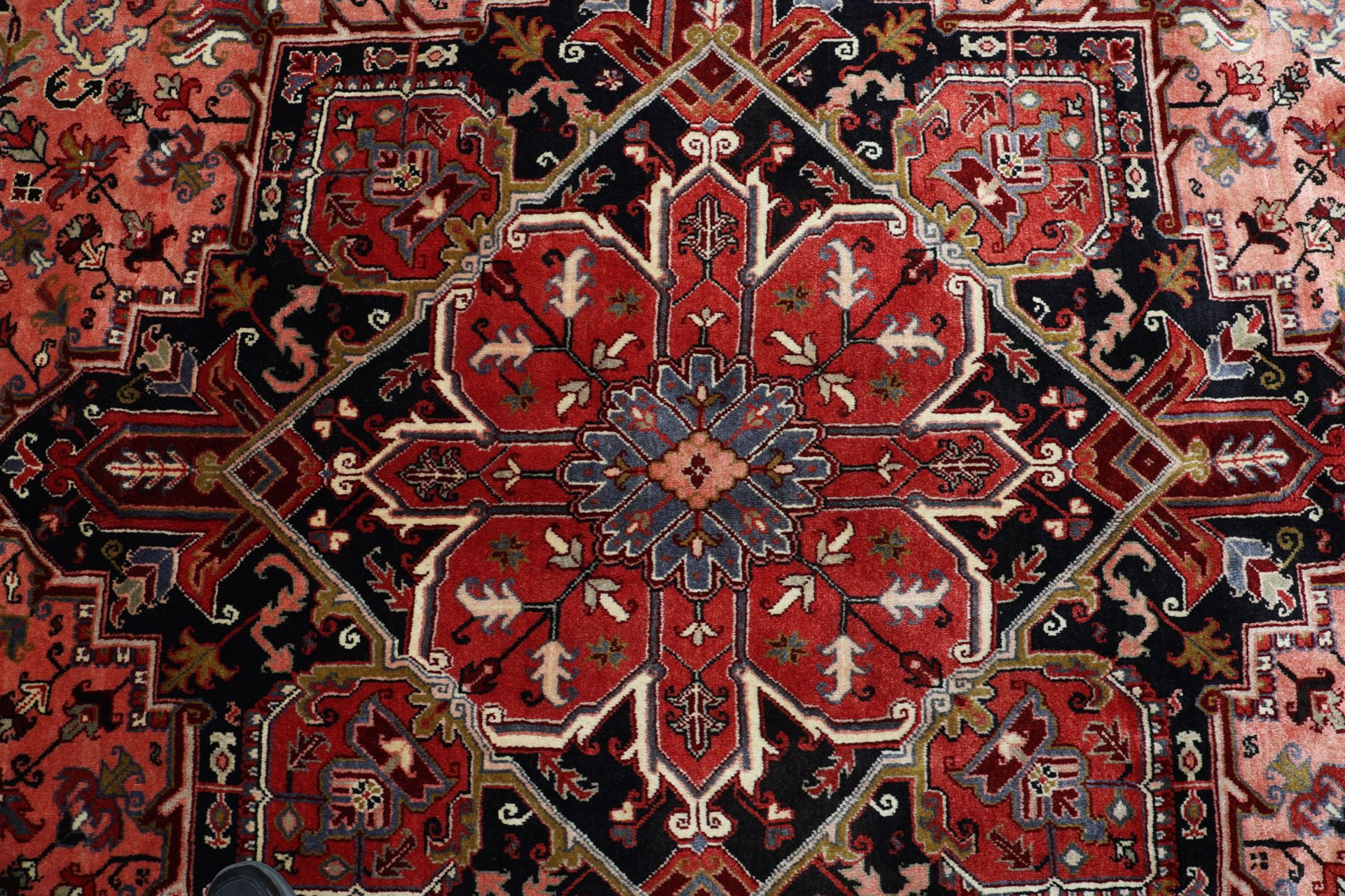 Handgeknüpfter Heriz Perserteppich 308 × 403 cm