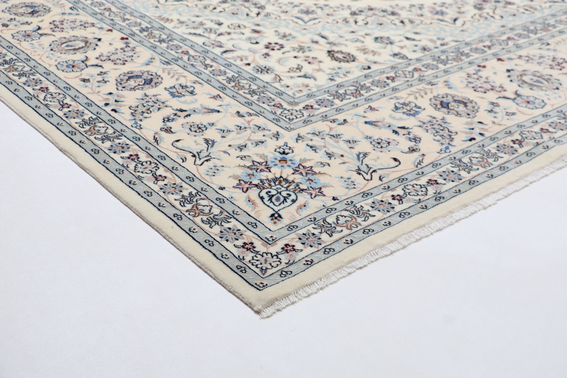 perserteppich-nain-300-x-410-cm-schurwolle-seide-handgeknupft-5 Handgeknüpfter Nain Perserteppich 300 × 410 cm