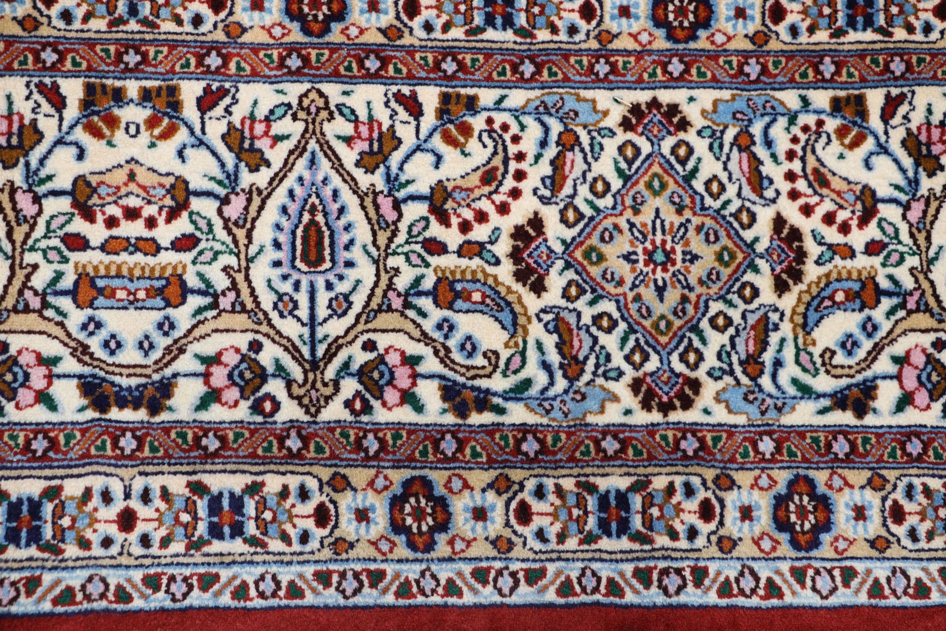 Moud Perserteppich 293 × 390 cm aus Wolle & Seide, handgeknüpft