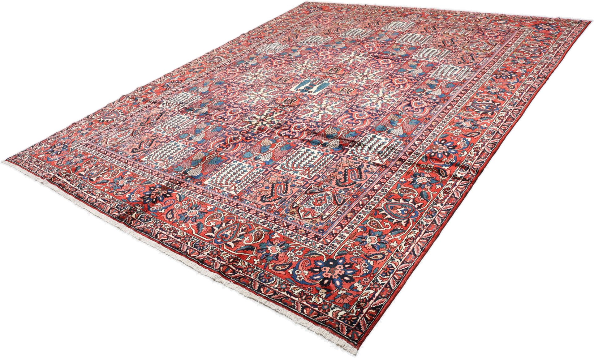 Bakhtiari Perserteppich 305 × 384 cm aus Wolle, handgeknüpft