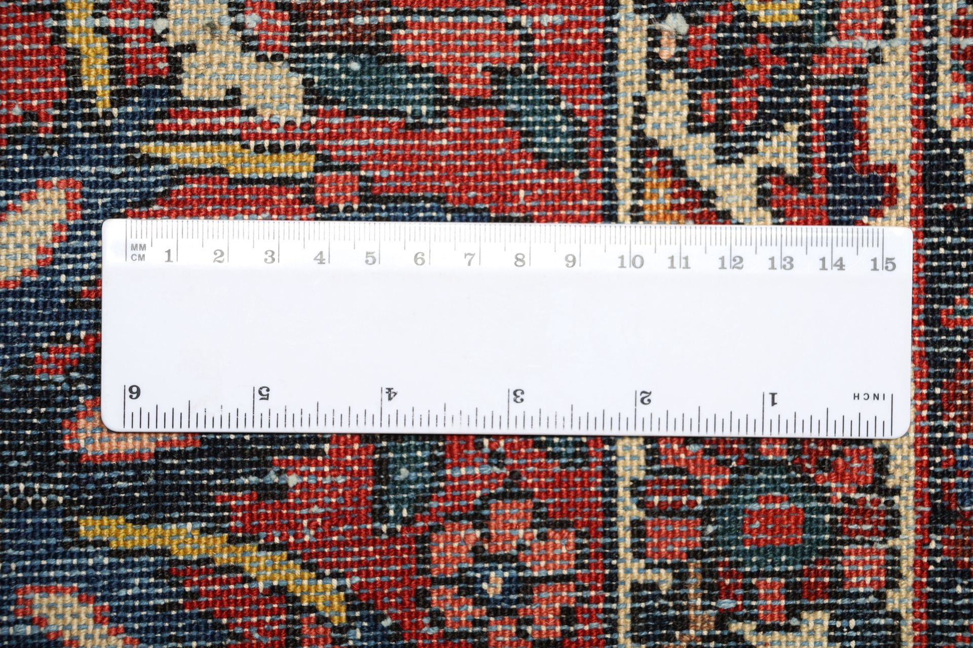 Bakhtiari Perserteppich 305 × 384 cm aus Wolle, handgeknüpft