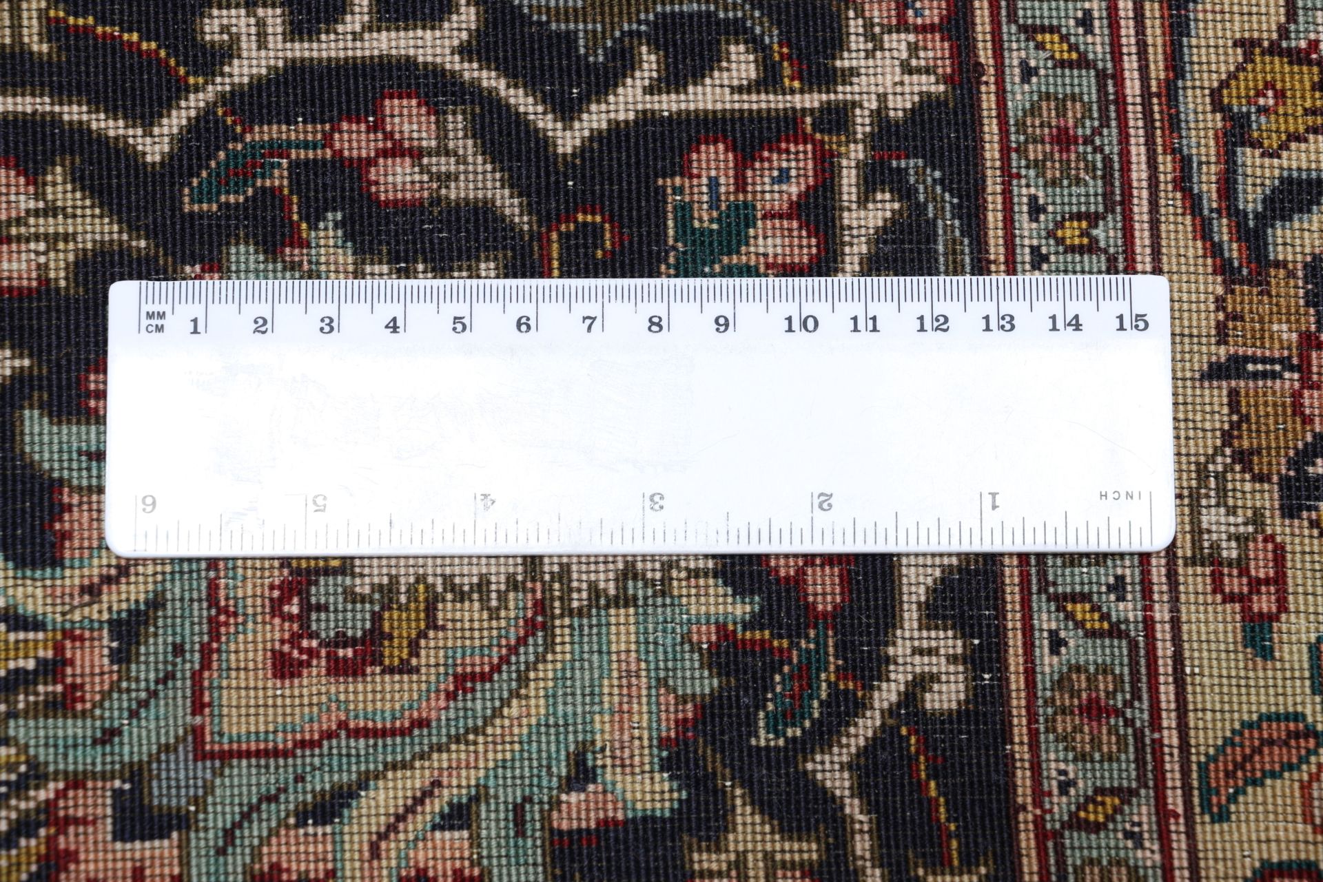 Täbriz Perserteppich 295 × 390 cm aus Wolle & Seide, handgeknüpft