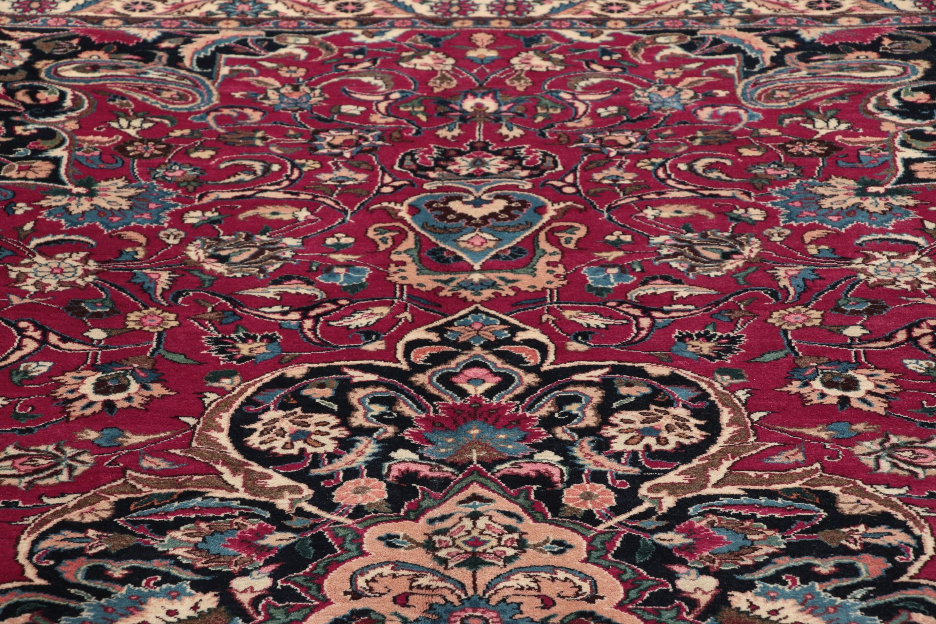 Mashhad Perserteppich aus Iran, 297 × 380 cm