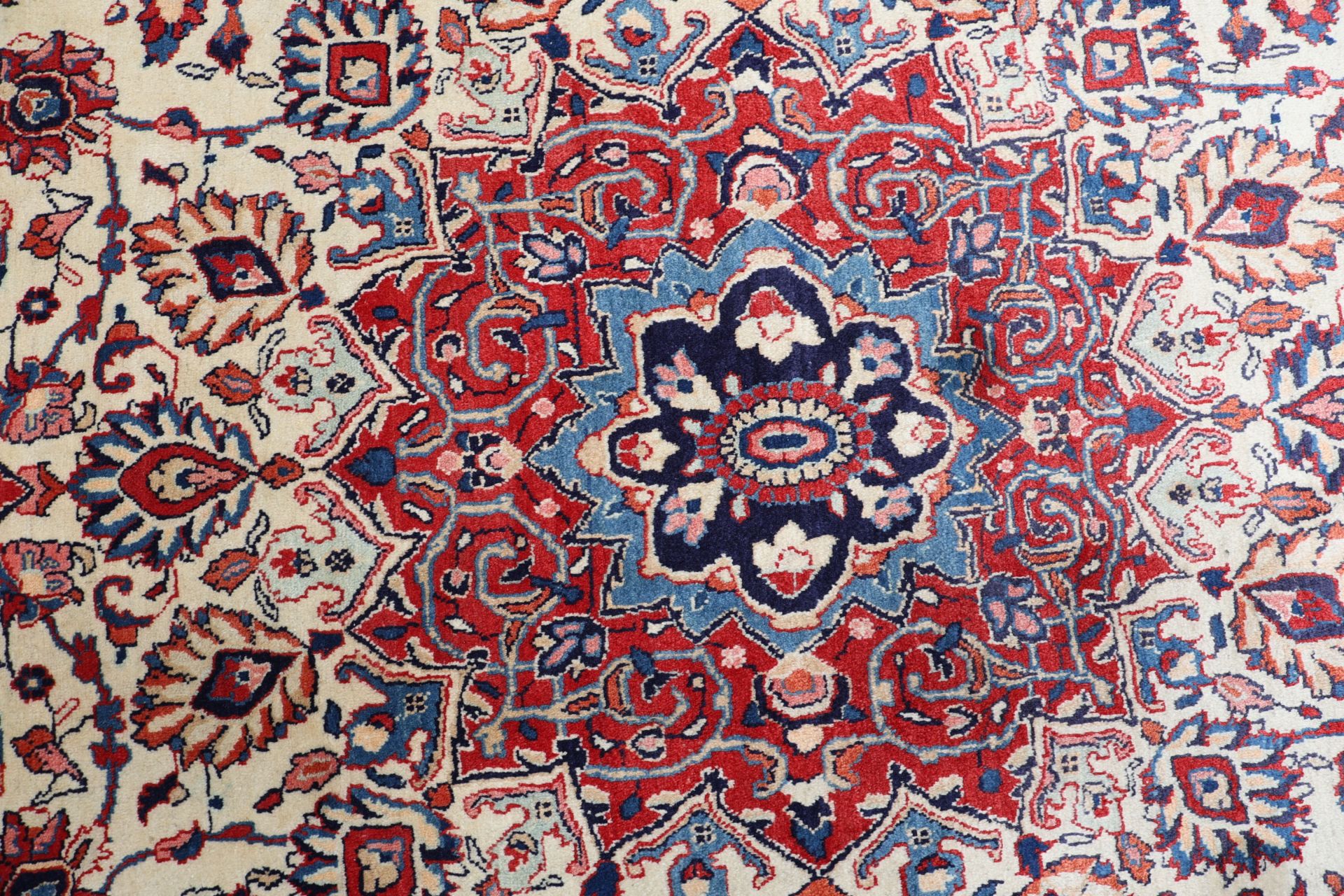 Sarough Perserteppich 275 × 380 cm aus Wolle, handgeknüpft