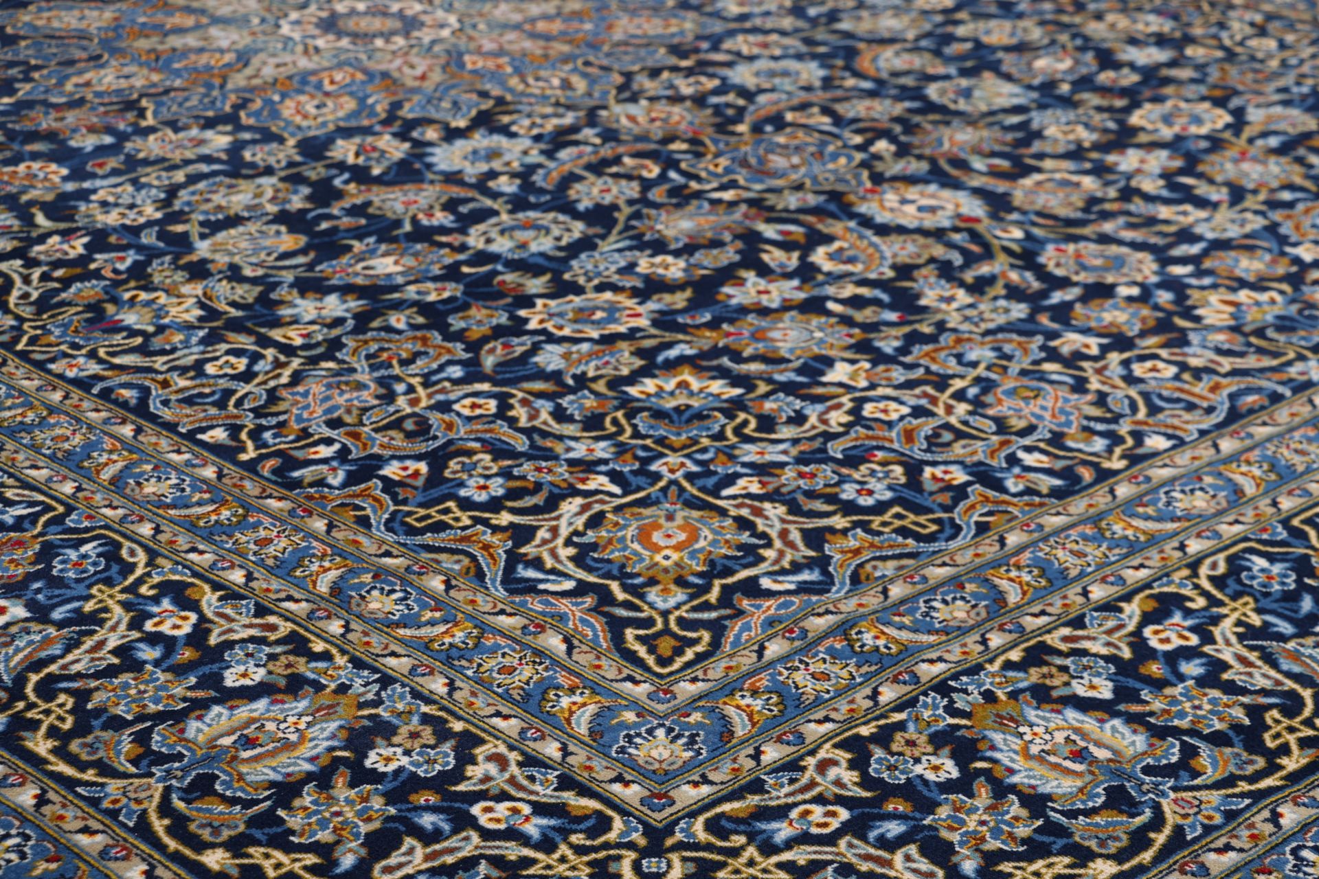Kashan Perserteppich 310 × 420 cm aus Wolle, handgeknüpft