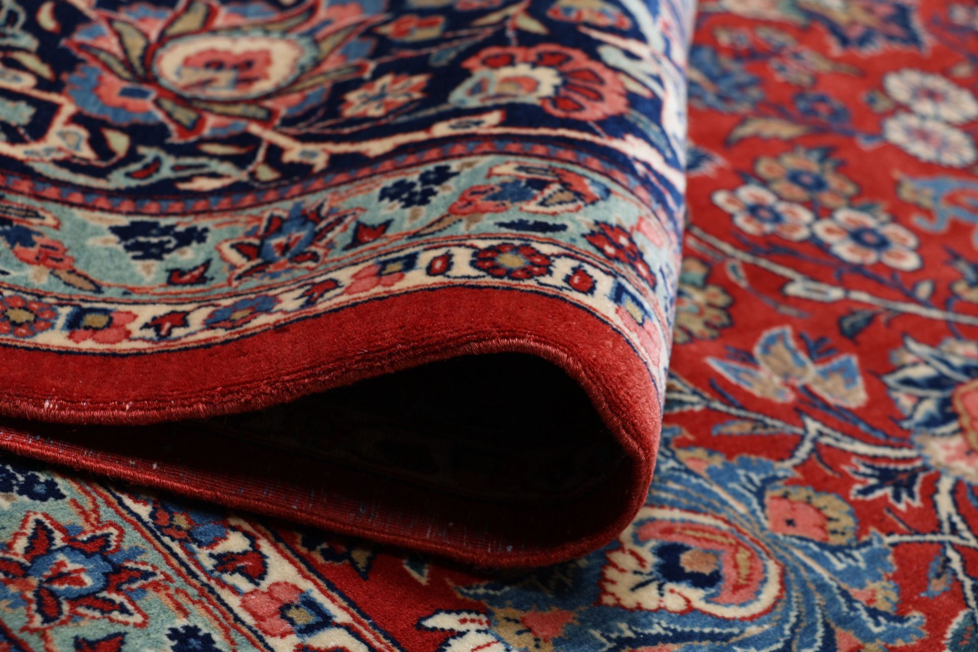 Antiker Kashan Perserteppich aus Iran, 325 × 420 cm