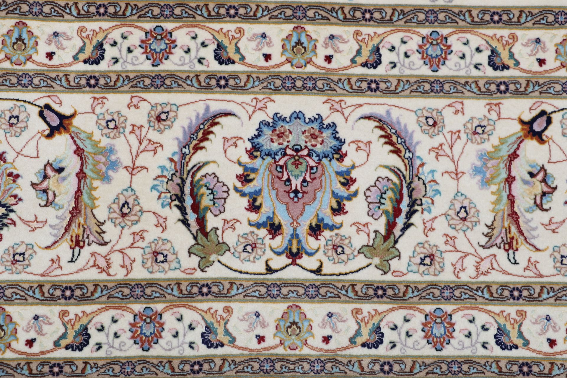 Täbriz Perserteppich aus Iran, 302 × 410 cm