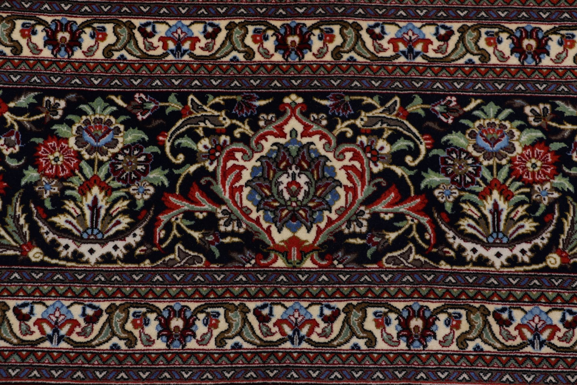 perserteppich-ghom-292-x-390-cm-schurwolle-handgeknupft-exklusiv-5 Handgeknüpfter Ghom Perserteppich, 292 × 390 cm, Wolle