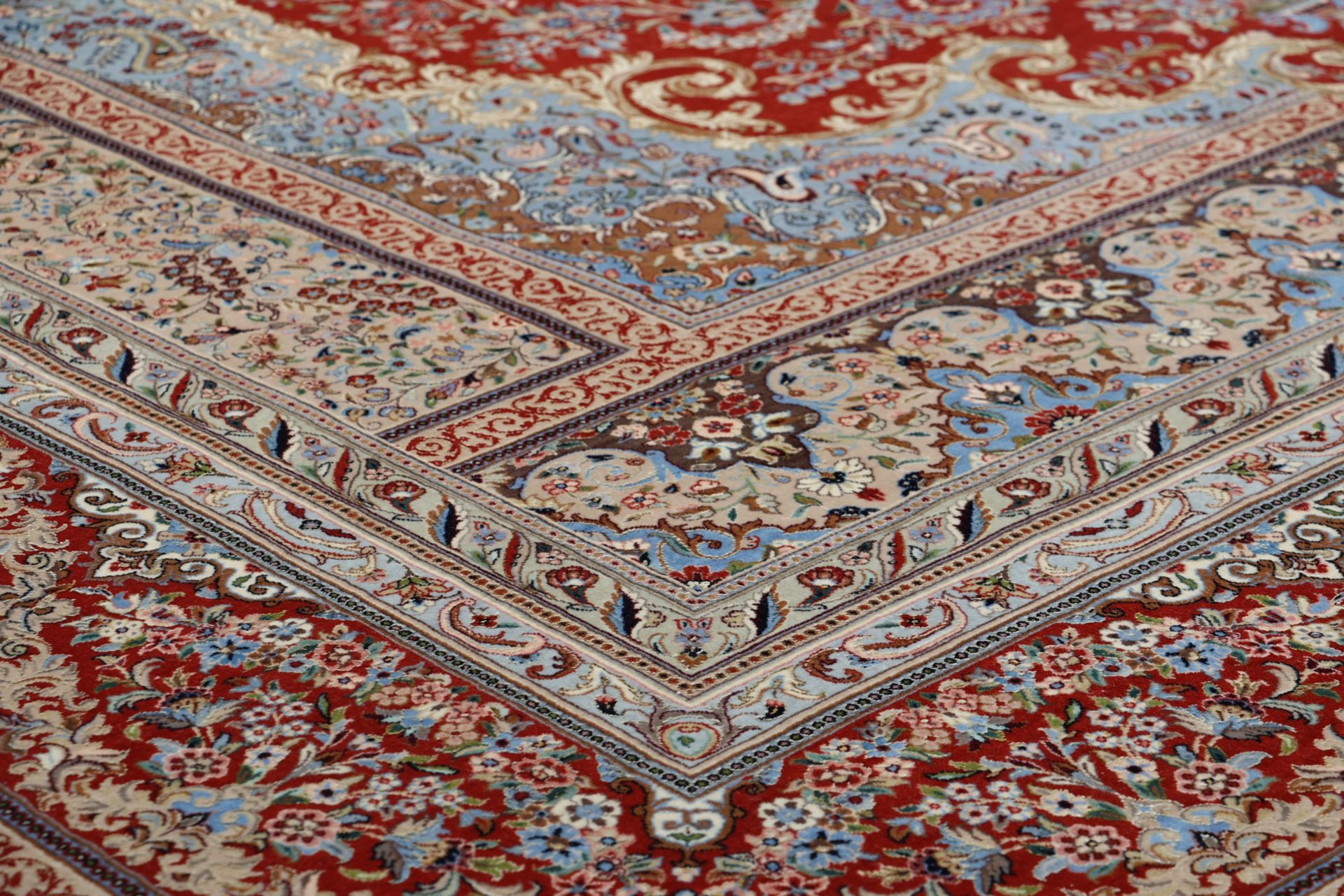 perserteppich-isfahan-290-x-393-cm-schurwolle-seide-handgeknupft-3 Isfahan Perserteppich aus Iran, 290 × 393 cm