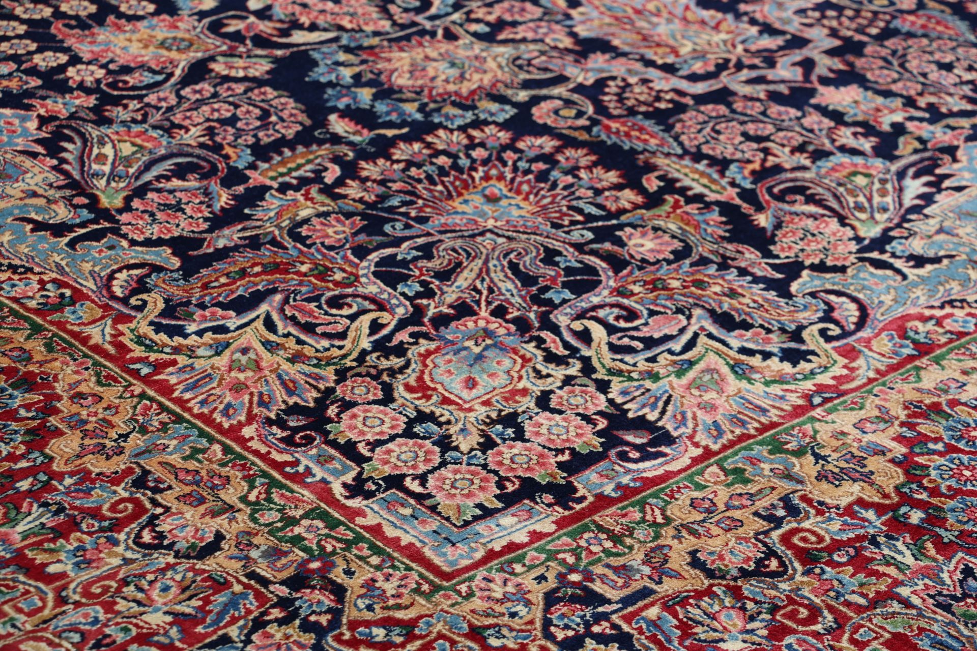 Kerman Perserteppich 298 × 403 cm aus Wolle, handgeknüpft