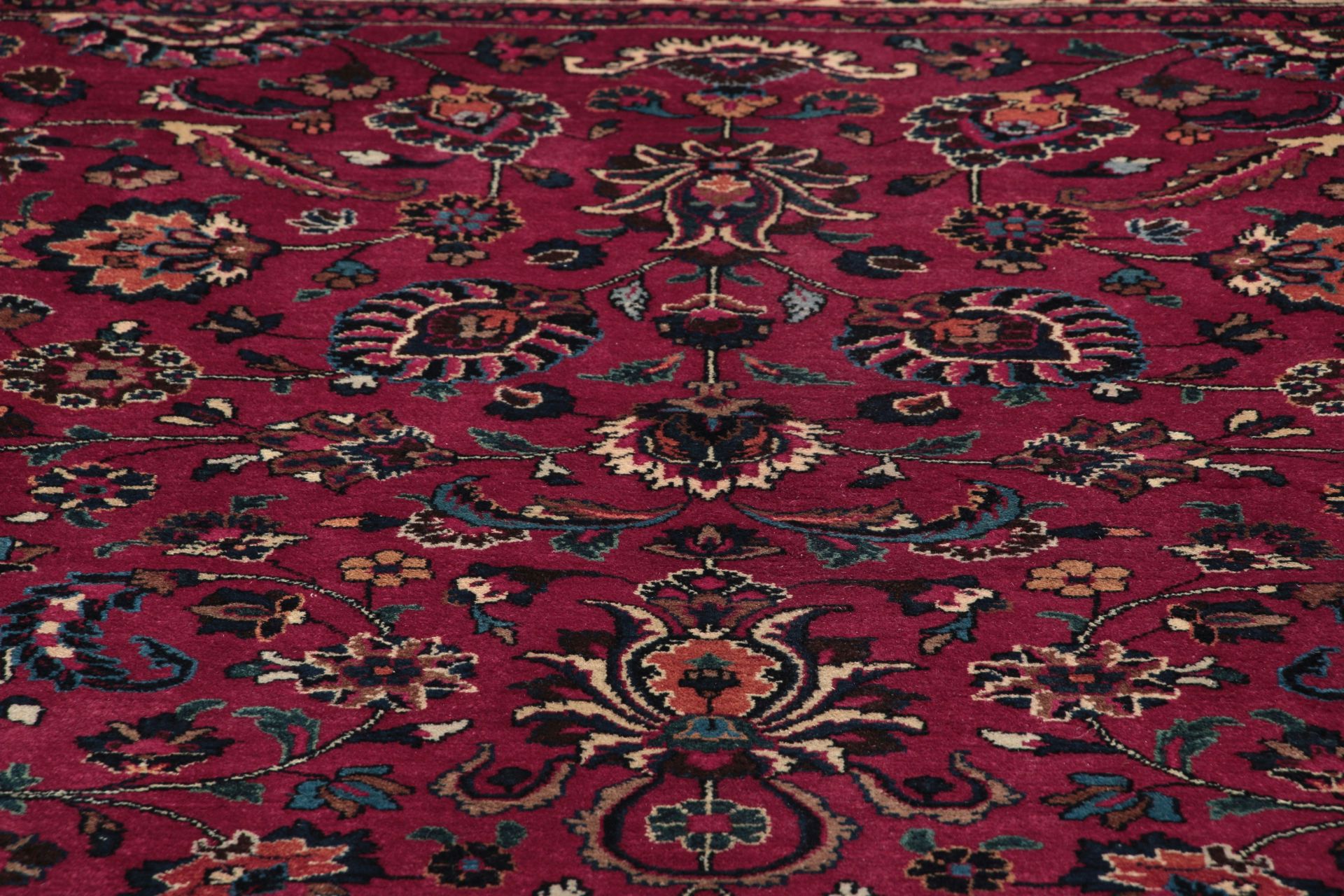 Mashhad Perserteppich aus Iran, 295 × 380 cm