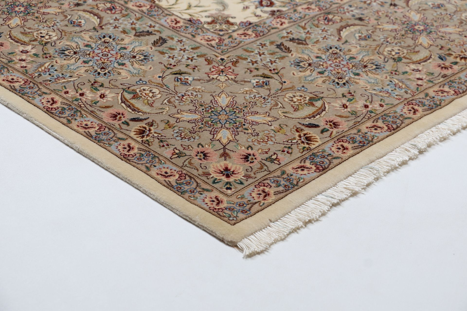 Handgeknüpfter Isfahan Perserteppich, 289 × 386 cm, Wolle & Seide