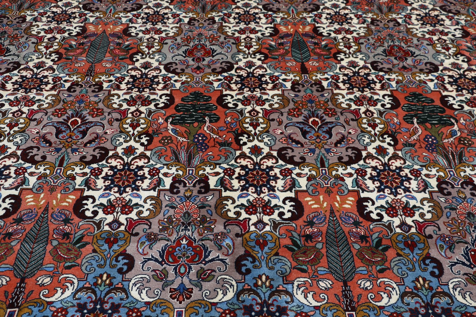 Bakhtiari Perserteppich 305 × 415 cm aus Wolle, handgeknüpft