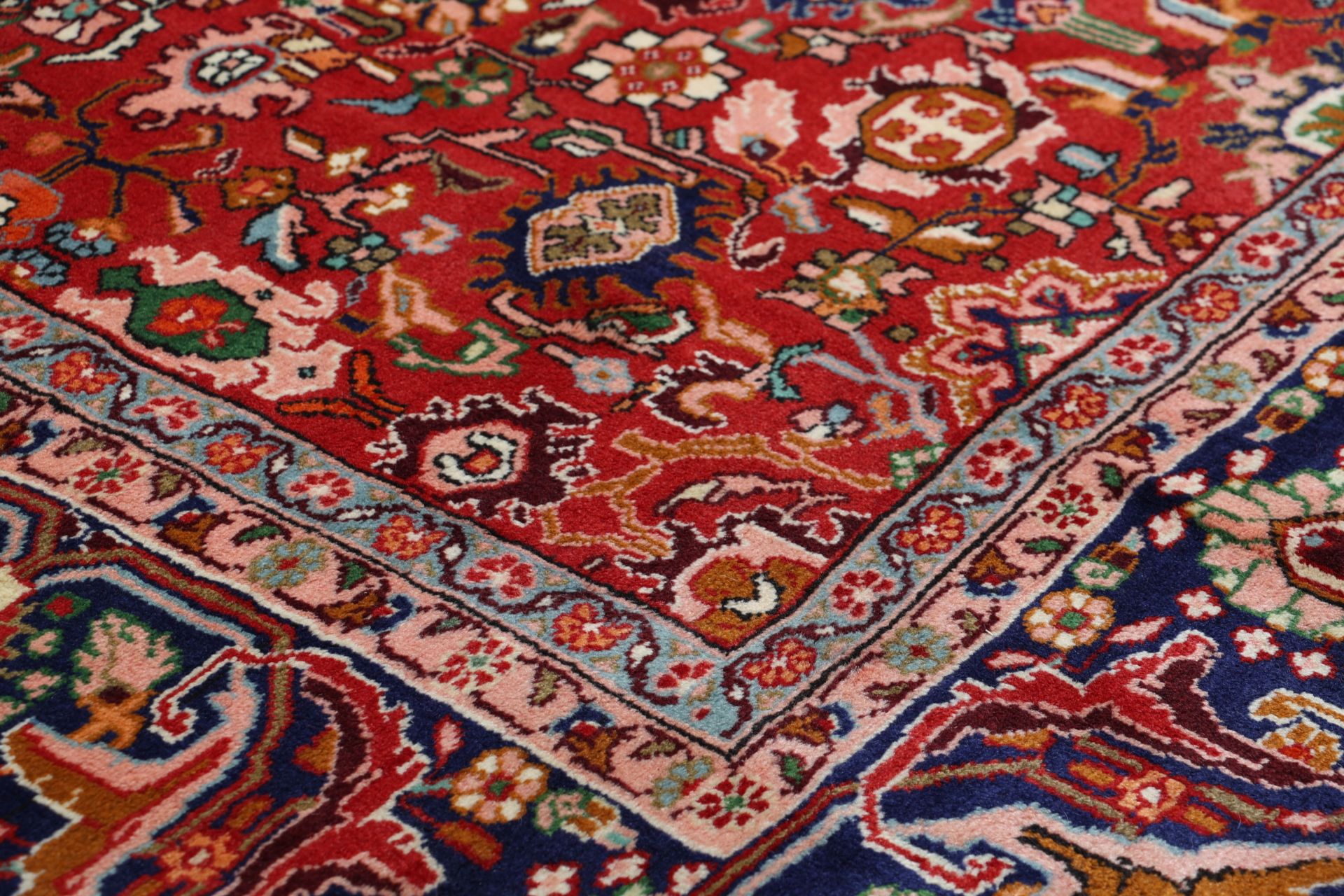 Isfahan Perserteppich 323 × 420 cm aus Wolle, handgeknüpft