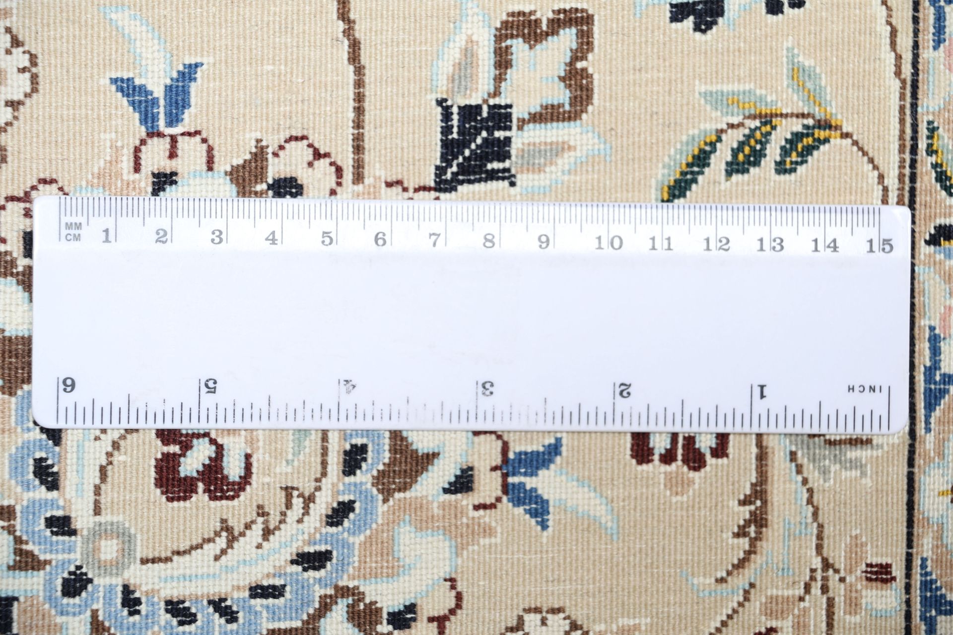 Nain Perserteppich aus Iran, 313 × 407 cm