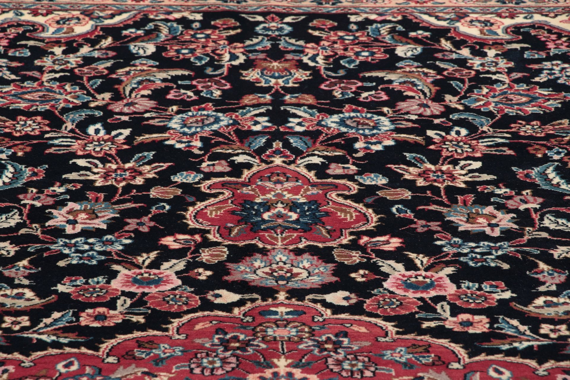 Sarough Perserteppich aus Iran, 293 × 390 cm