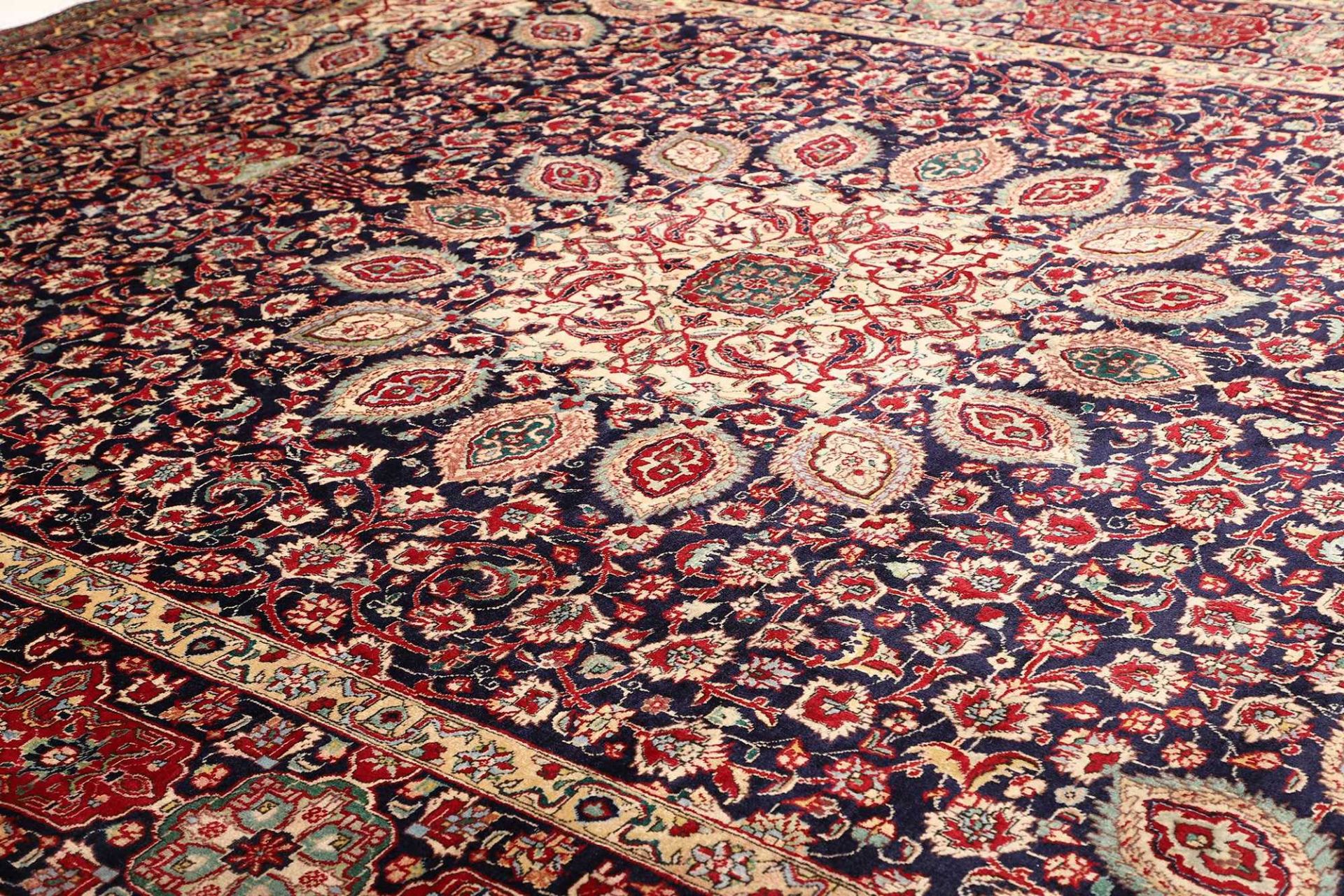 Täbriz Perserteppich 304 × 399 cm aus Wolle, handgeknüpft