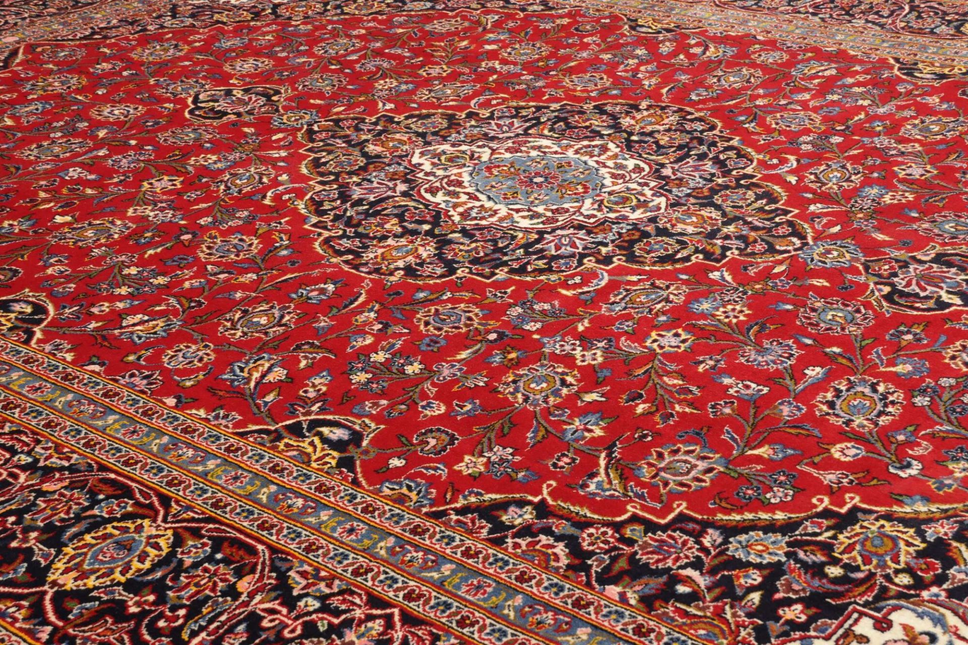 Kashan Perserteppich 301 × 403 cm aus Wolle, handgeknüpft