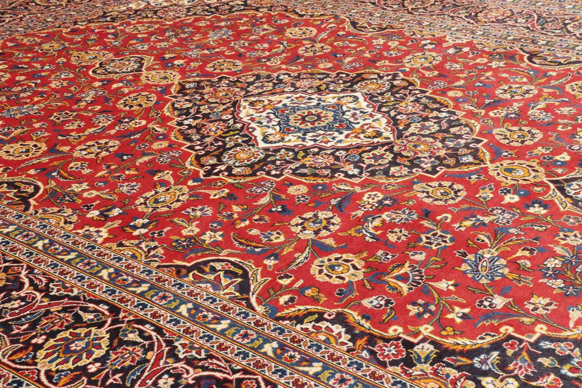 Kashan Perserteppich 293 × 401 cm aus Wolle, handgeknüpft