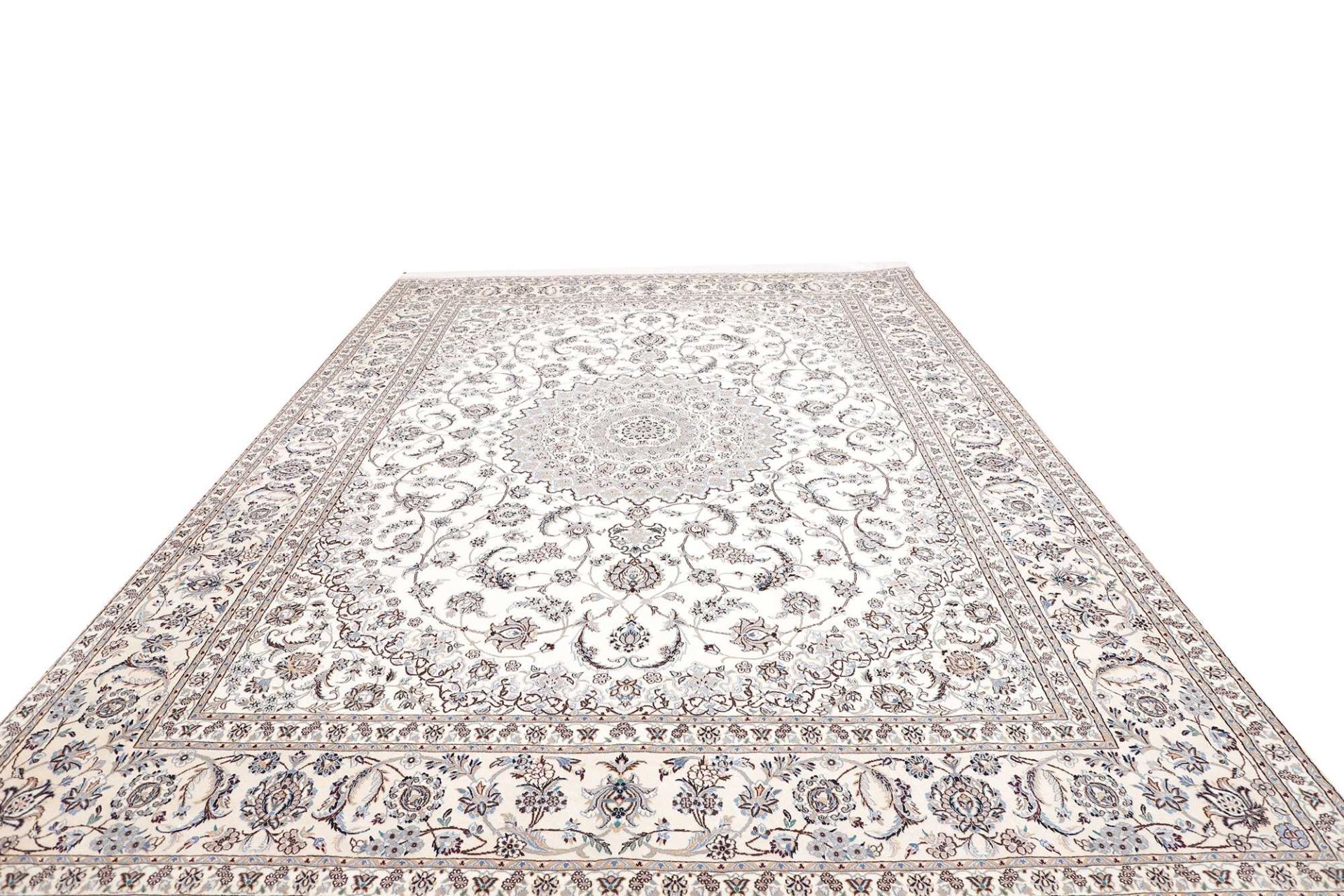 Nain Perserteppich 295 × 405 cm aus Wolle, handgeknüpft