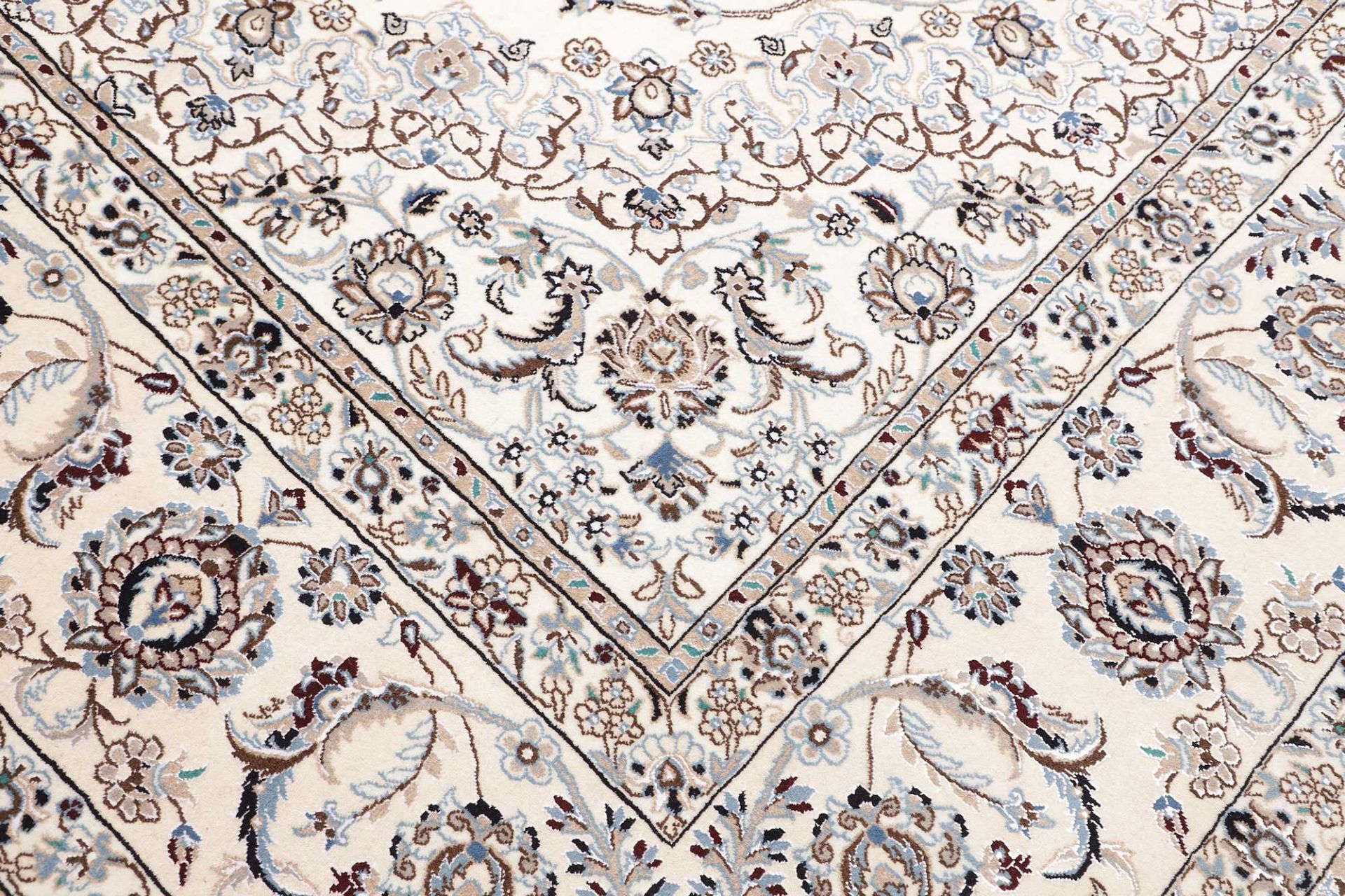 perserteppich-nain-295-x-399-cm-schurwolle-handgeknupft-exklusiv-5 Nain Perserteppich 295 × 399 cm aus Wolle, handgeknüpft