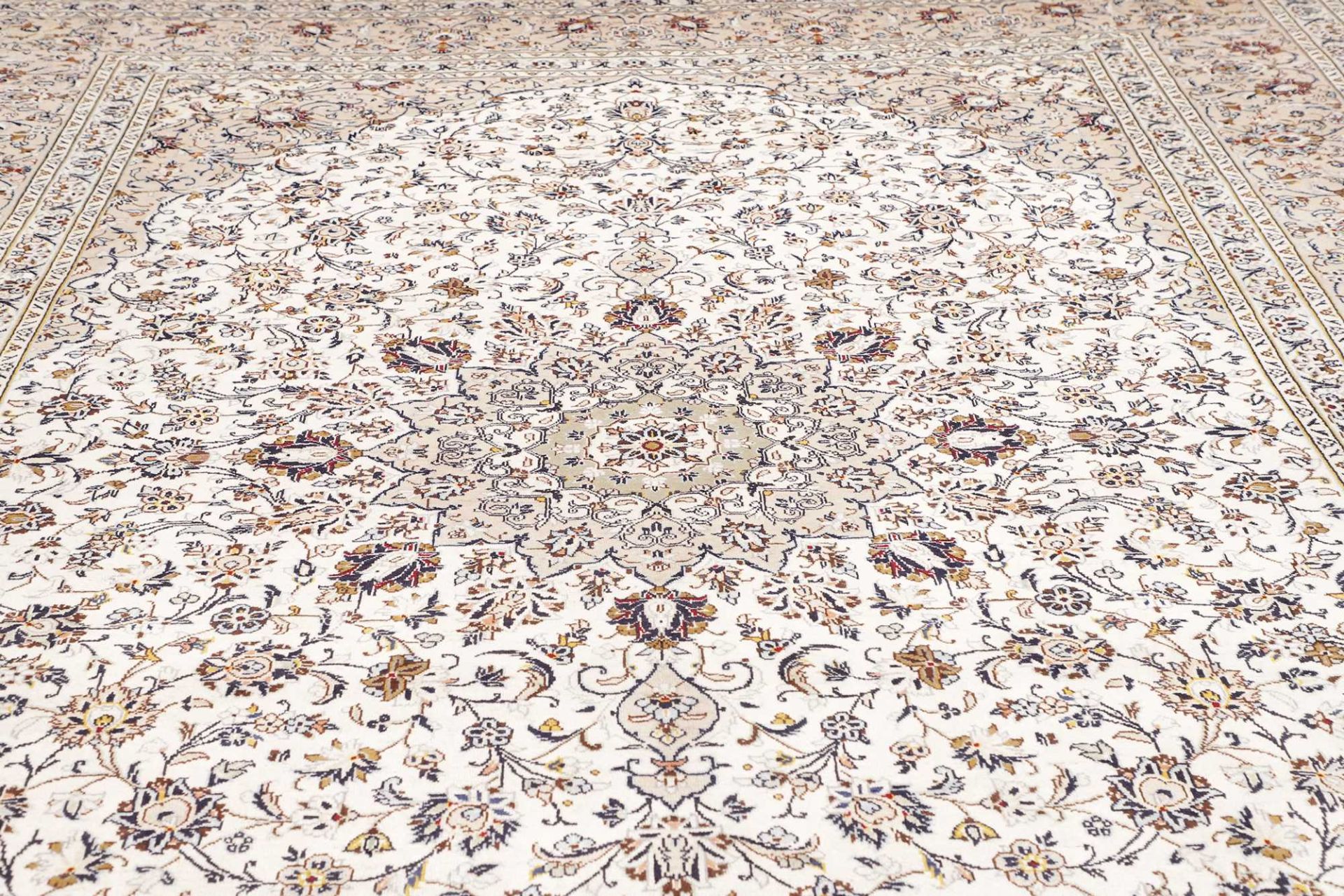 Kashan Perserteppich 291 × 402 cm aus Wolle, handgeknüpft