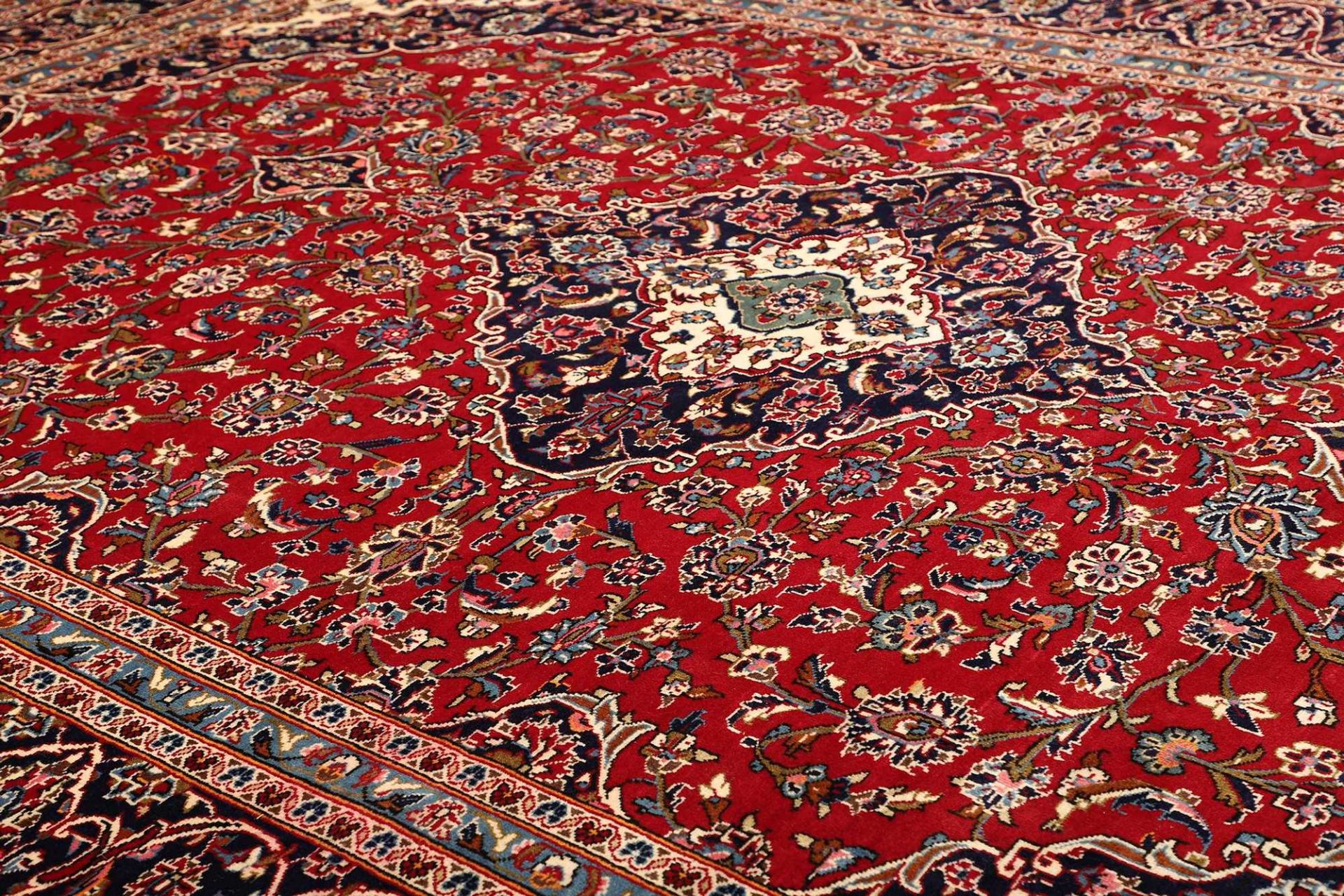 Handgeknüpfter Kashan Perserteppich 296 × 407 cm
