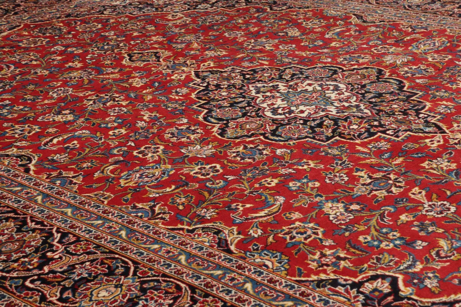 Kashan Perserteppich 293 × 389 cm aus Wolle, handgeknüpft