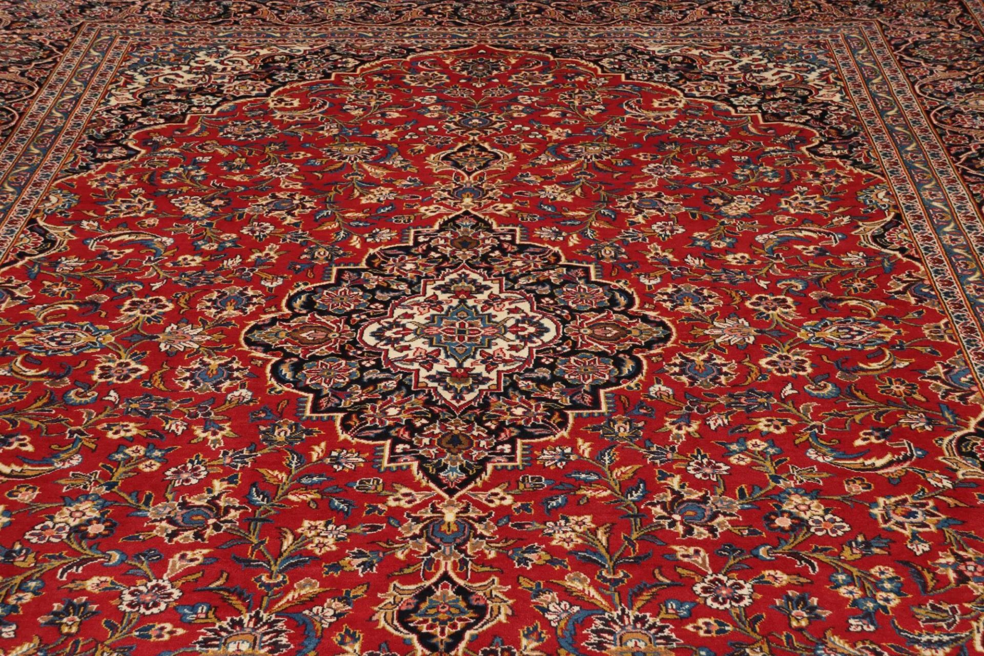 Kashan Perserteppich 293 × 389 cm aus Wolle, handgeknüpft