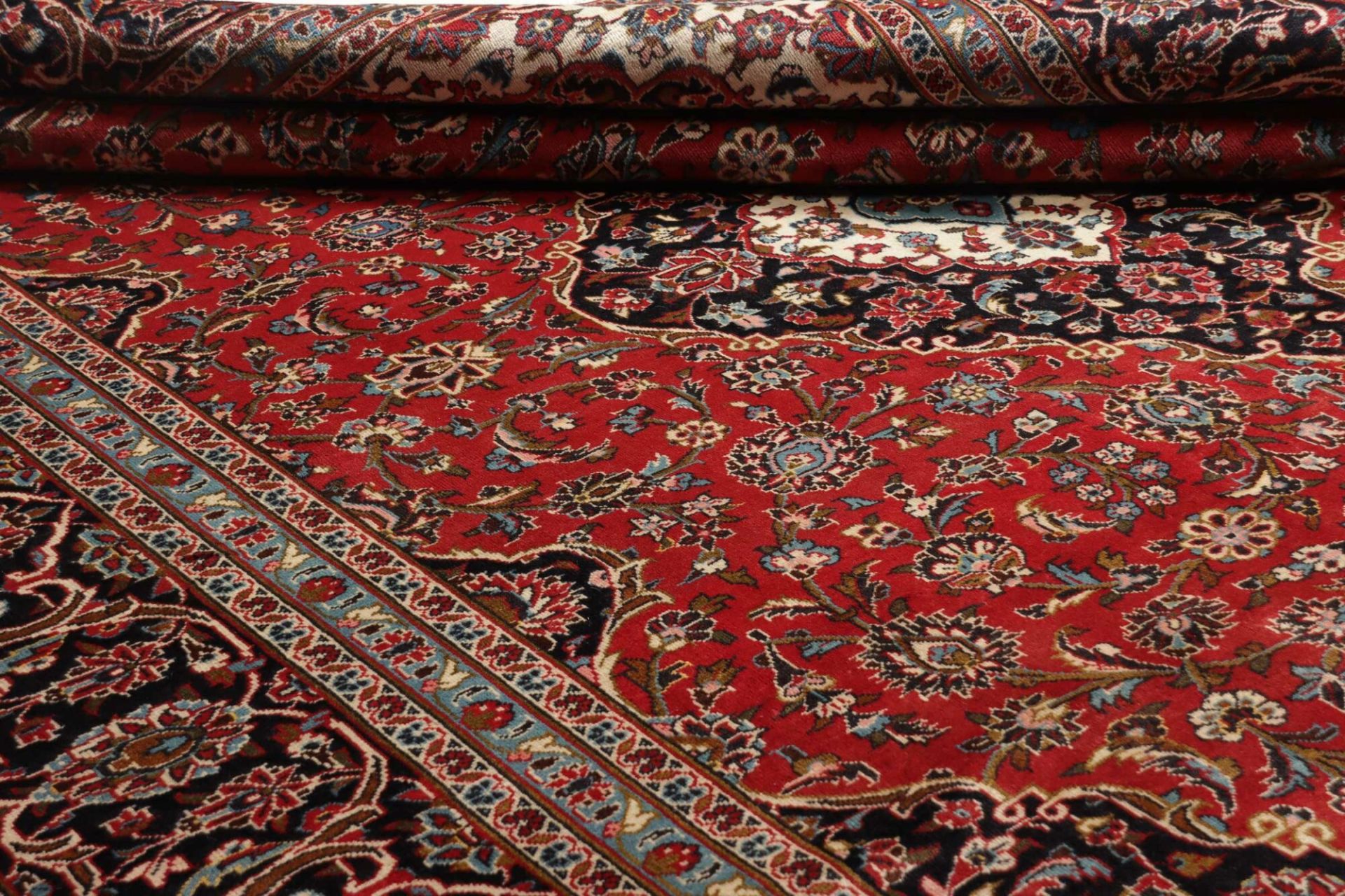 Kashan Perserteppich aus Iran, 294 × 392 cm